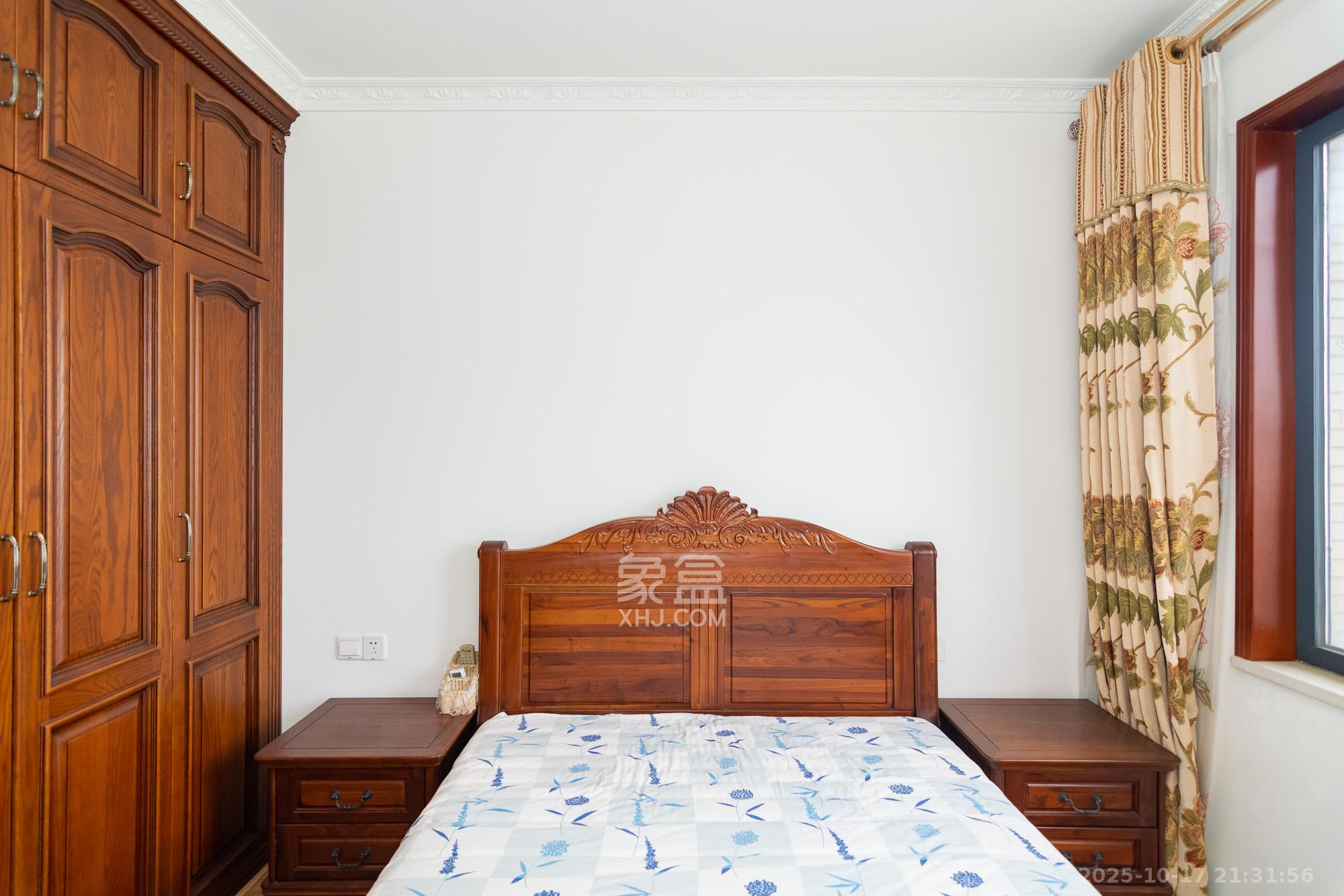 新雅黄金苑  4室2厅2卫    99.8万 新雅黄金苑  4室2厅2卫    99.8万卧室