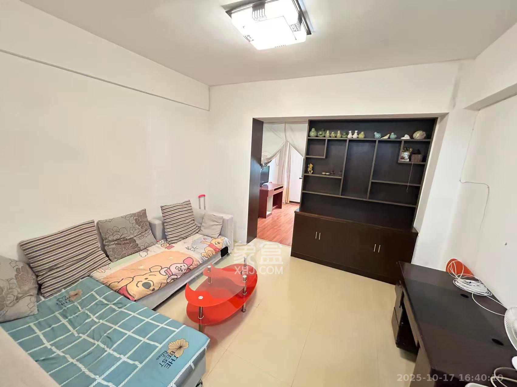 湘水一城(一期)  1室1厅1卫    1350.0元/月