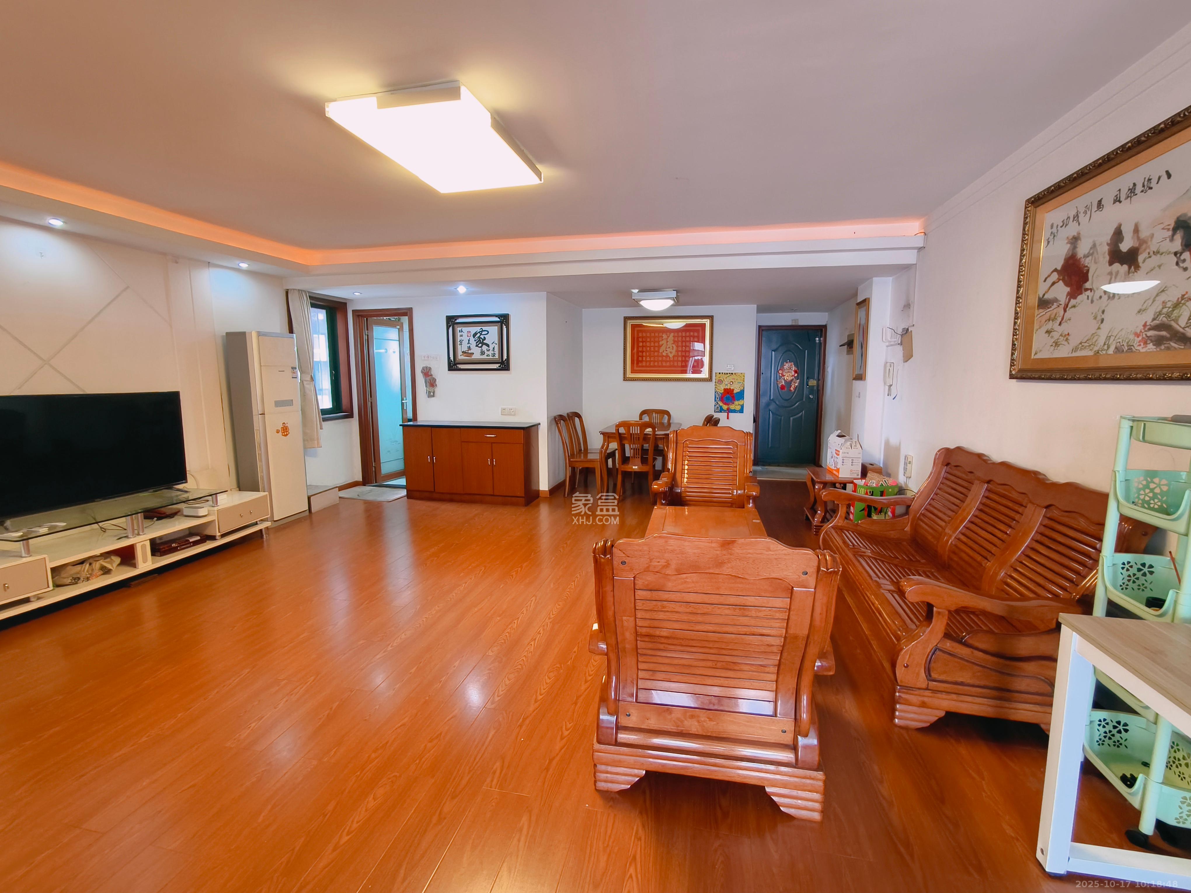 中国铝业单位宿舍  3室2厅2卫    3500.0元/月 中国铝业单位宿舍  3室2厅2卫    3500.0元/月