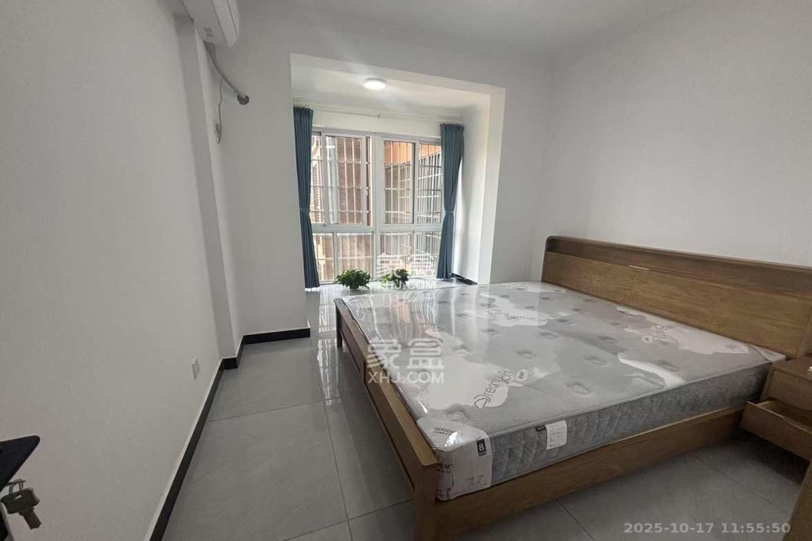 爵士湘 3室2厅2卫 2500.0元/月 爵士湘 3室2厅2卫 2500.0元/月室内图