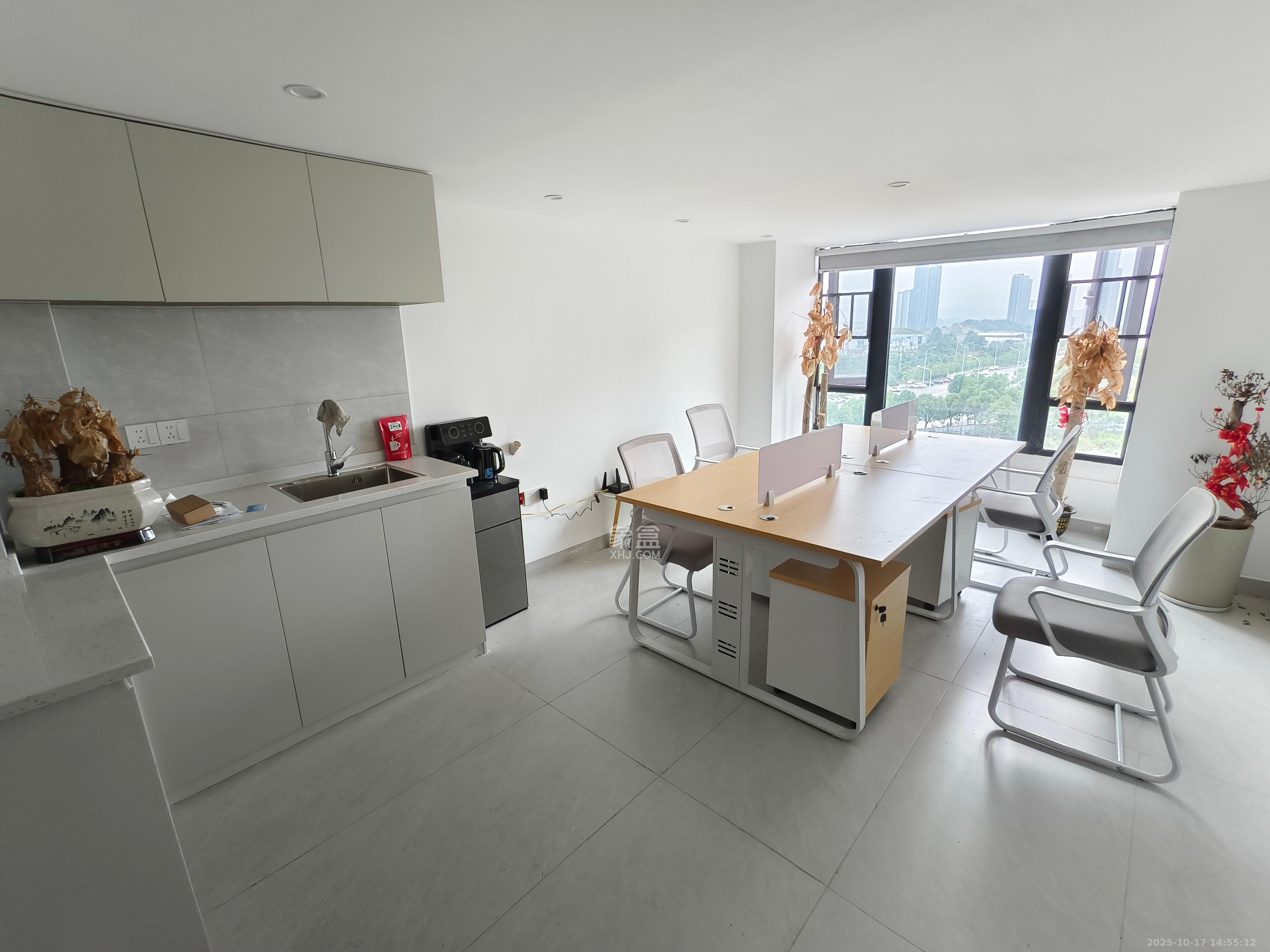 中海阅溪府 1室1厅1卫 1300.0元/月 中海阅溪府 1室1厅1卫 1300.0元/月室内图