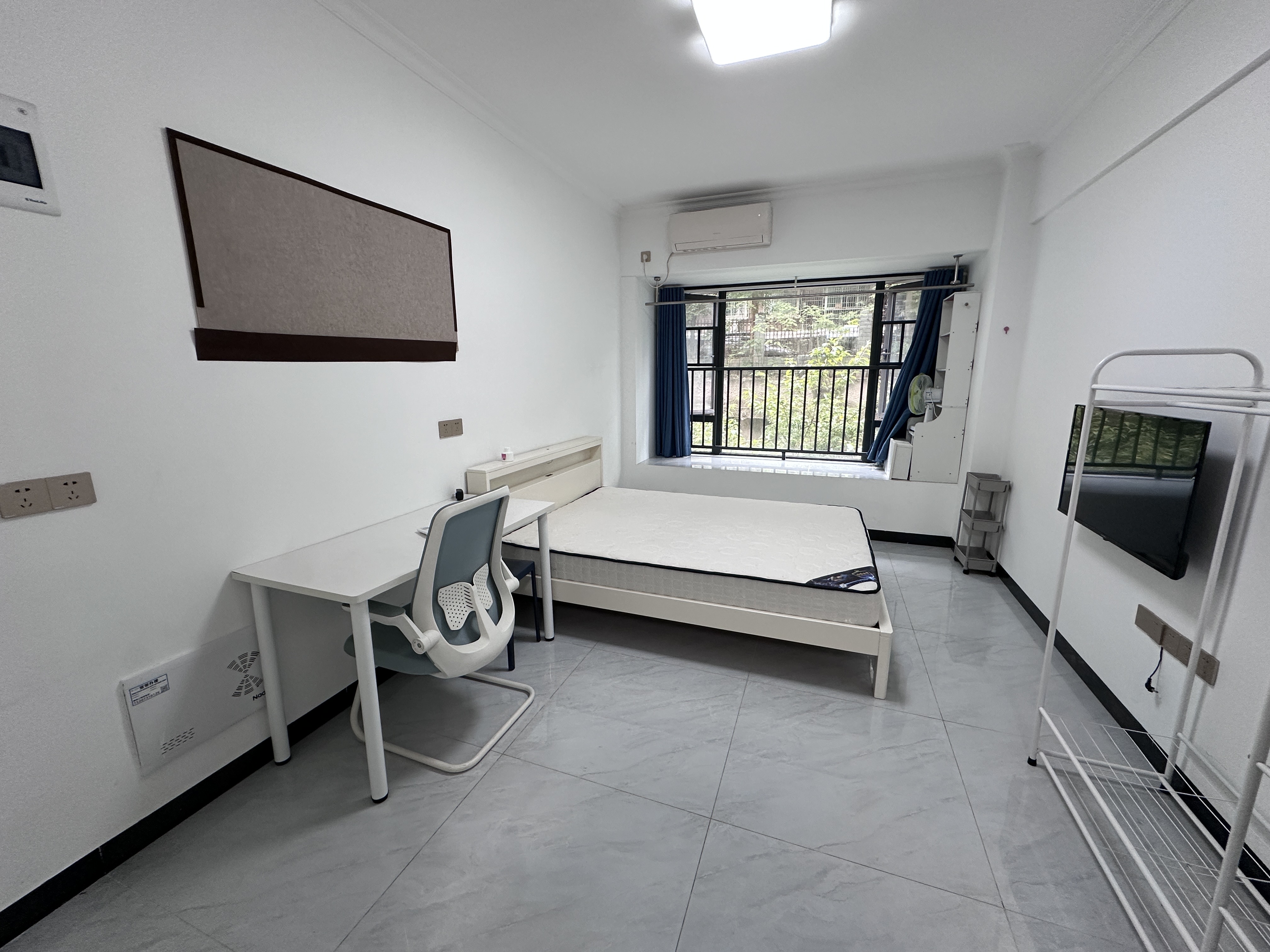 龙湖湘江星座（祺鑫星座公寓）  1室1厅1卫    1300.0元/月户型图