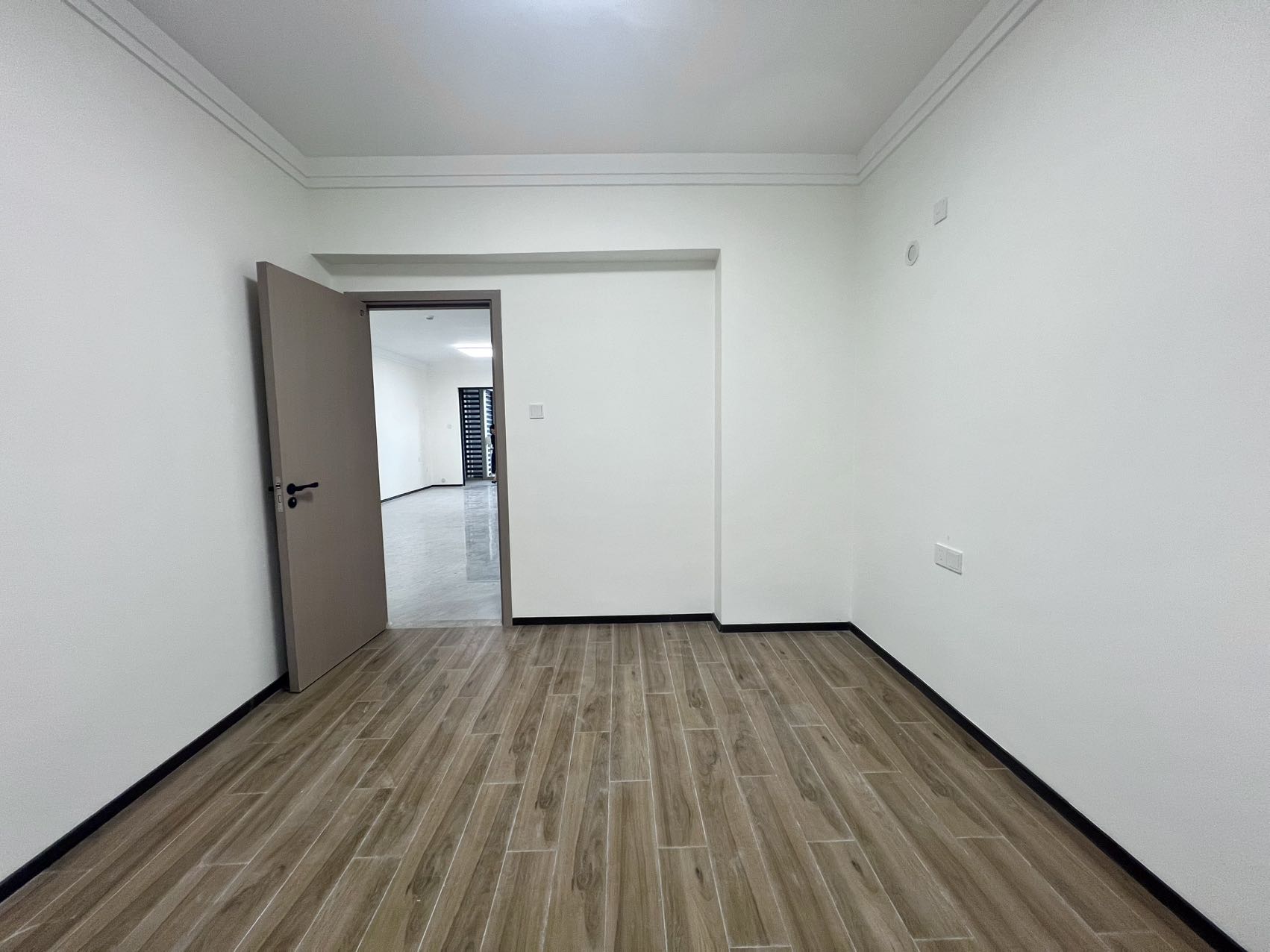 海府大院（海府路41号）  3室2厅1卫    3000.0元/月室内图