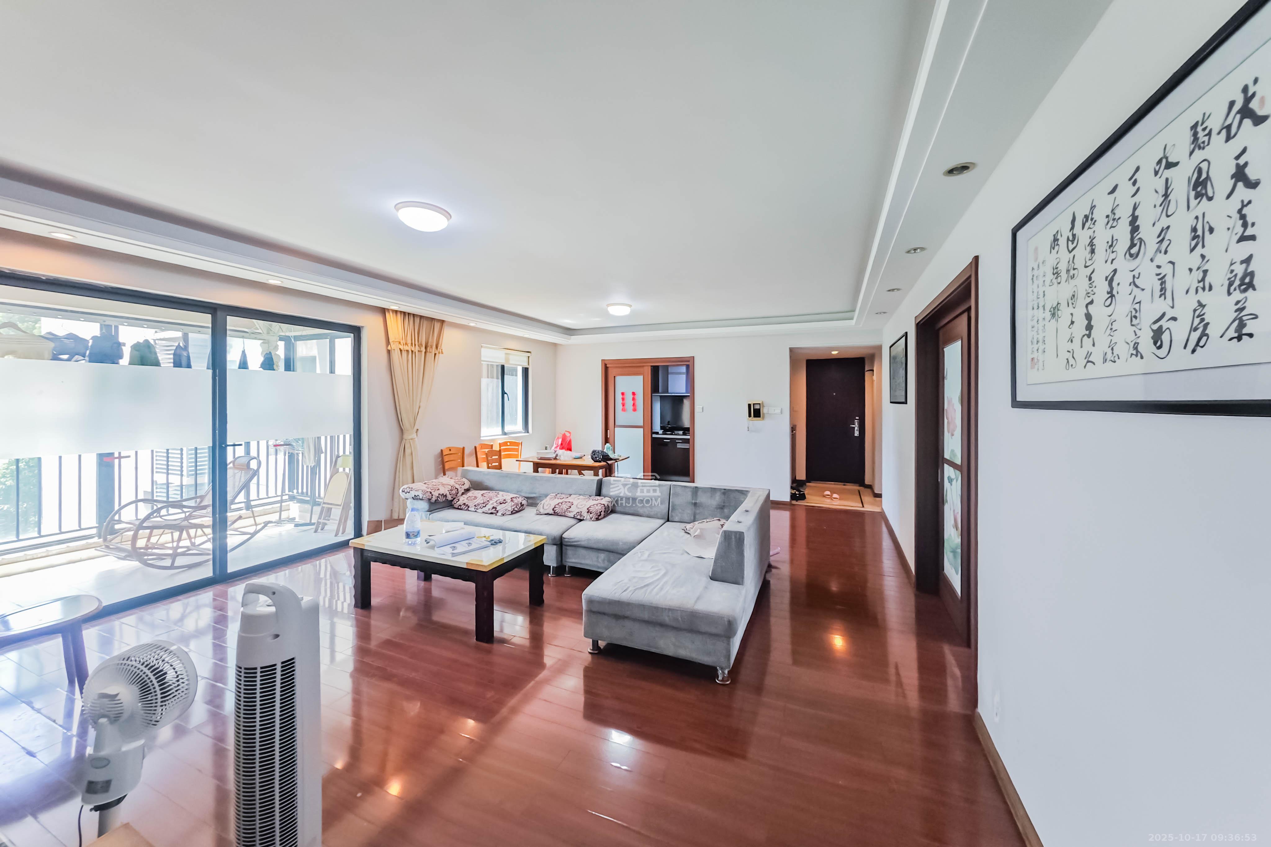 万科金域华府一期  3室2厅2卫    2700.0元/月