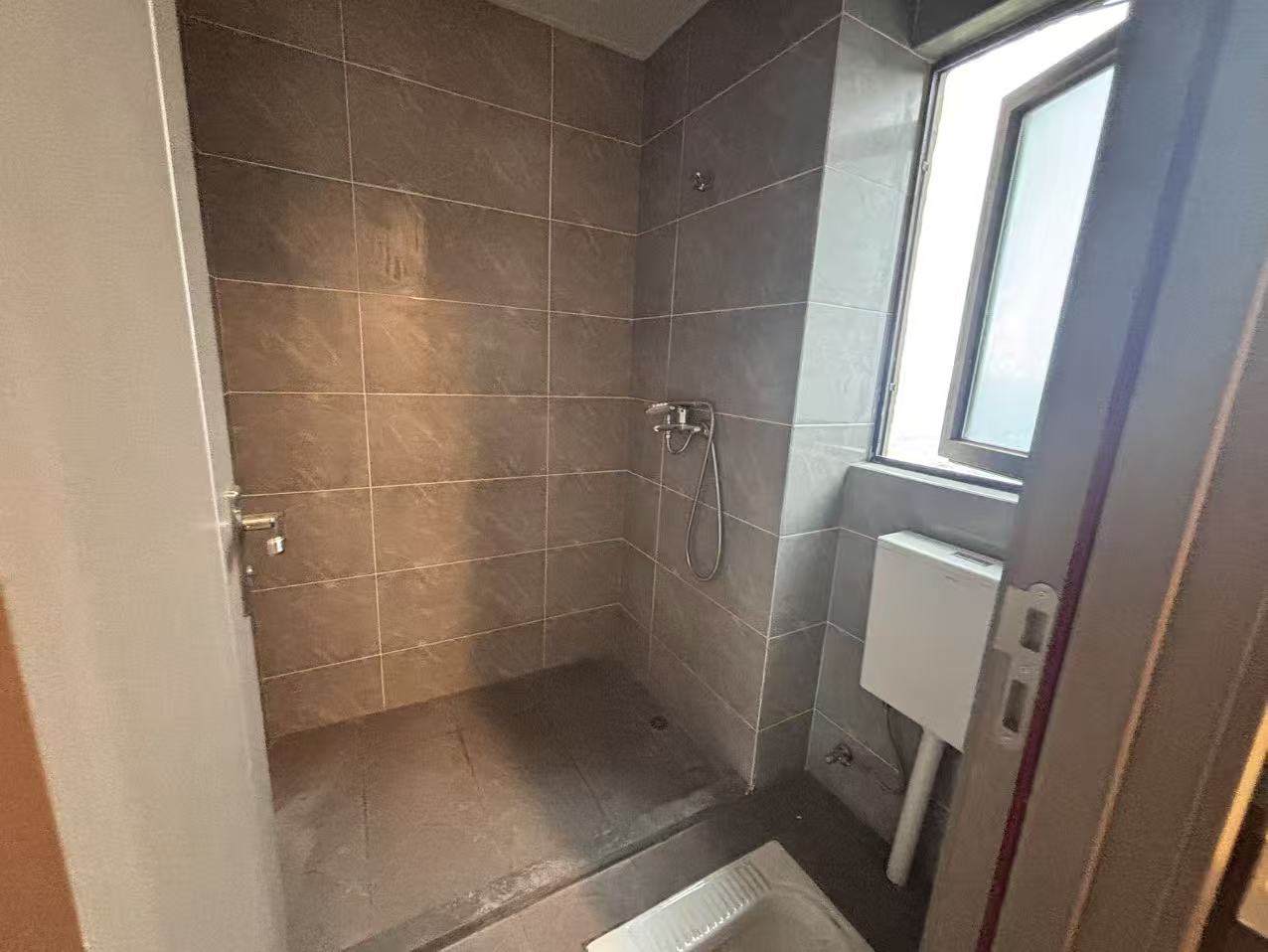 金科集美东方  3室2厅2卫    1800.0元/月室内图