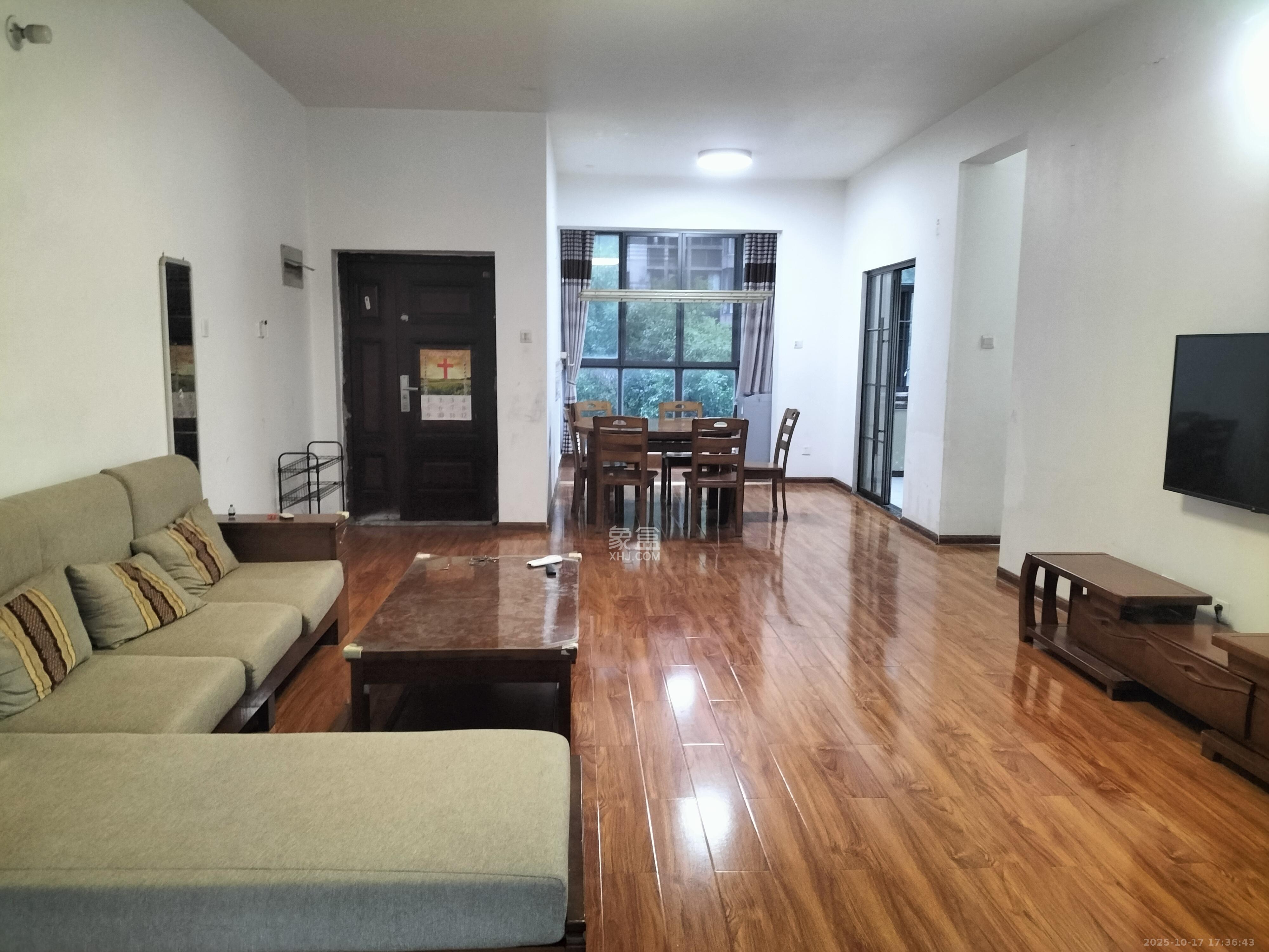 颐和佳园  3室2厅2卫    2500.0元/月 颐和佳园  3室2厅2卫    2500.0元/月