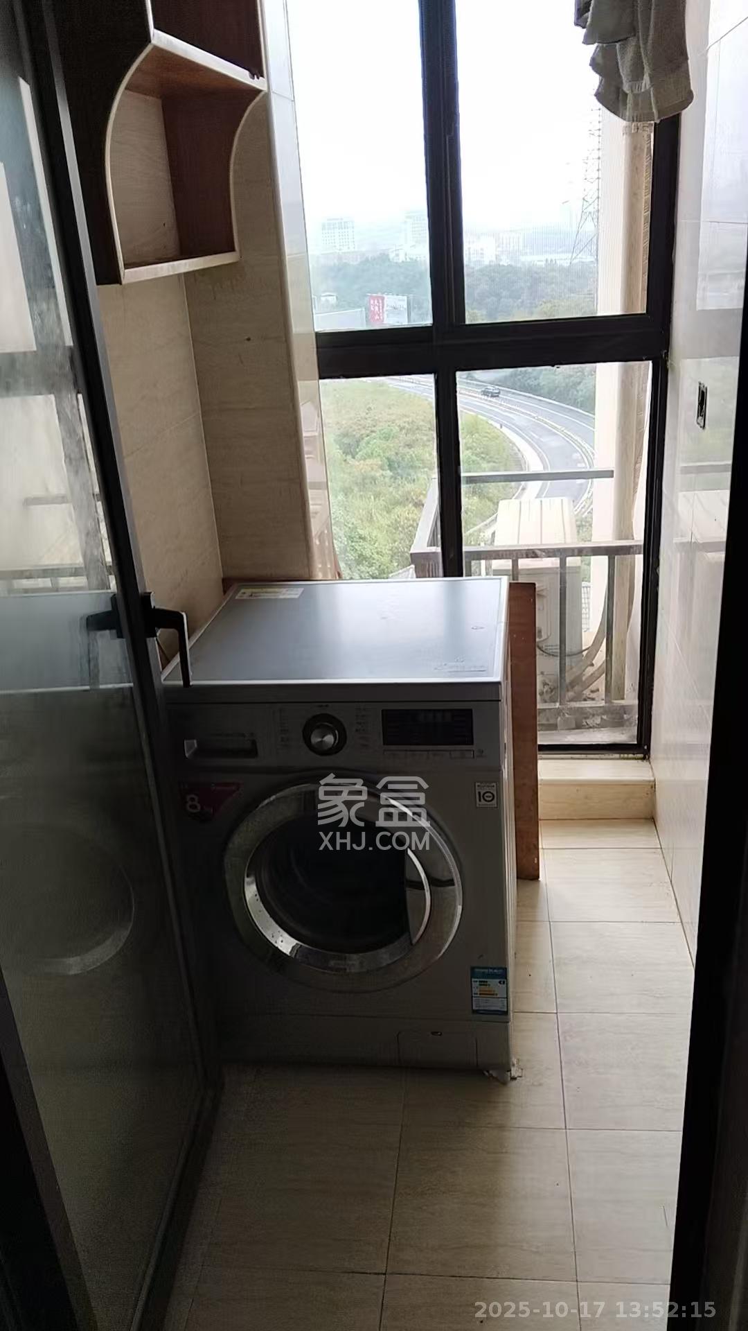 卓越麓山别墅（麓山峰境产权麓山花苑）  2室2厅1卫    1500.0元/月室内图