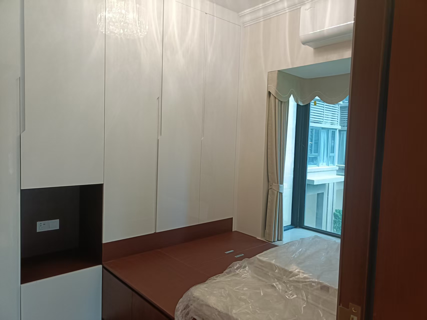 恒大美丽沙天珺湾 3室2厅2卫 3500.0元/月 恒大美丽沙天珺湾 3室2厅2卫 3500.0元/月室内图