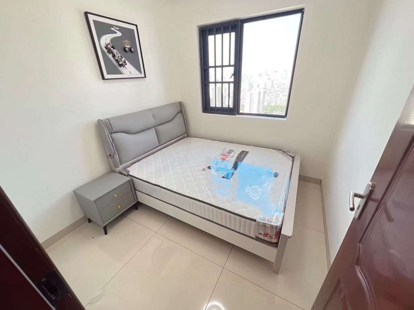 金龙苑  3室2厅1卫    119.0万客厅