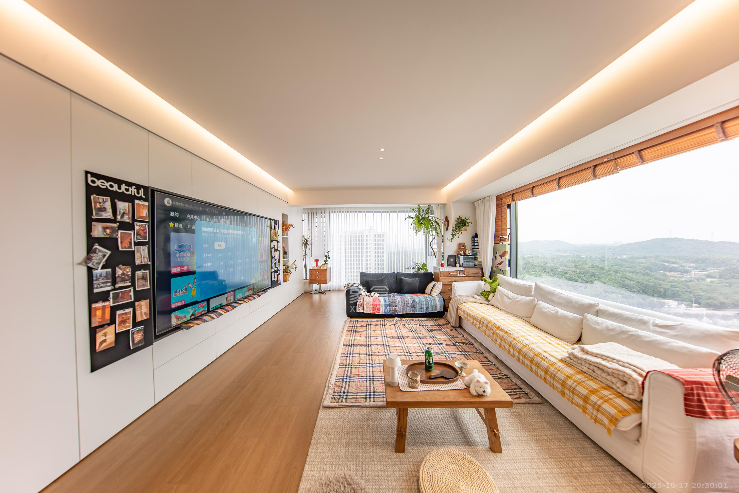 金茂长沙国际社区  4室2厅2卫    185.0万 金茂长沙国际社区  4室2厅2卫    185.0万客厅