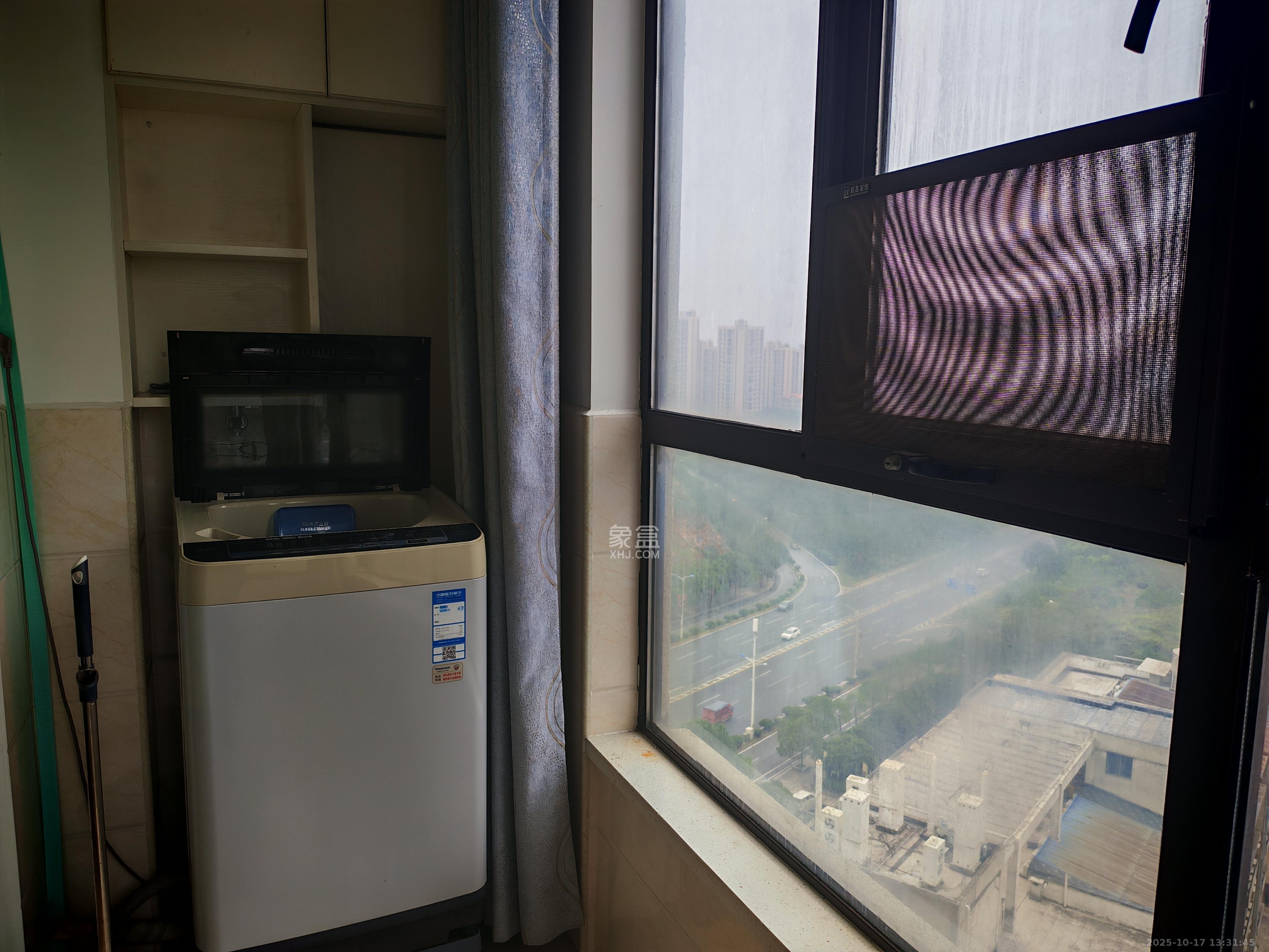 山语城三期  2室2厅1卫    1600.0元/月室内图