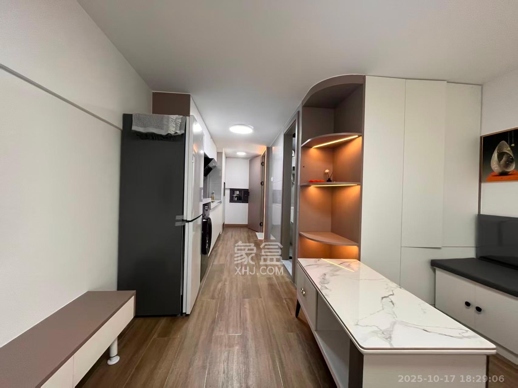 新城悦隽公园  1室1厅1卫    1100.0元/月室内图