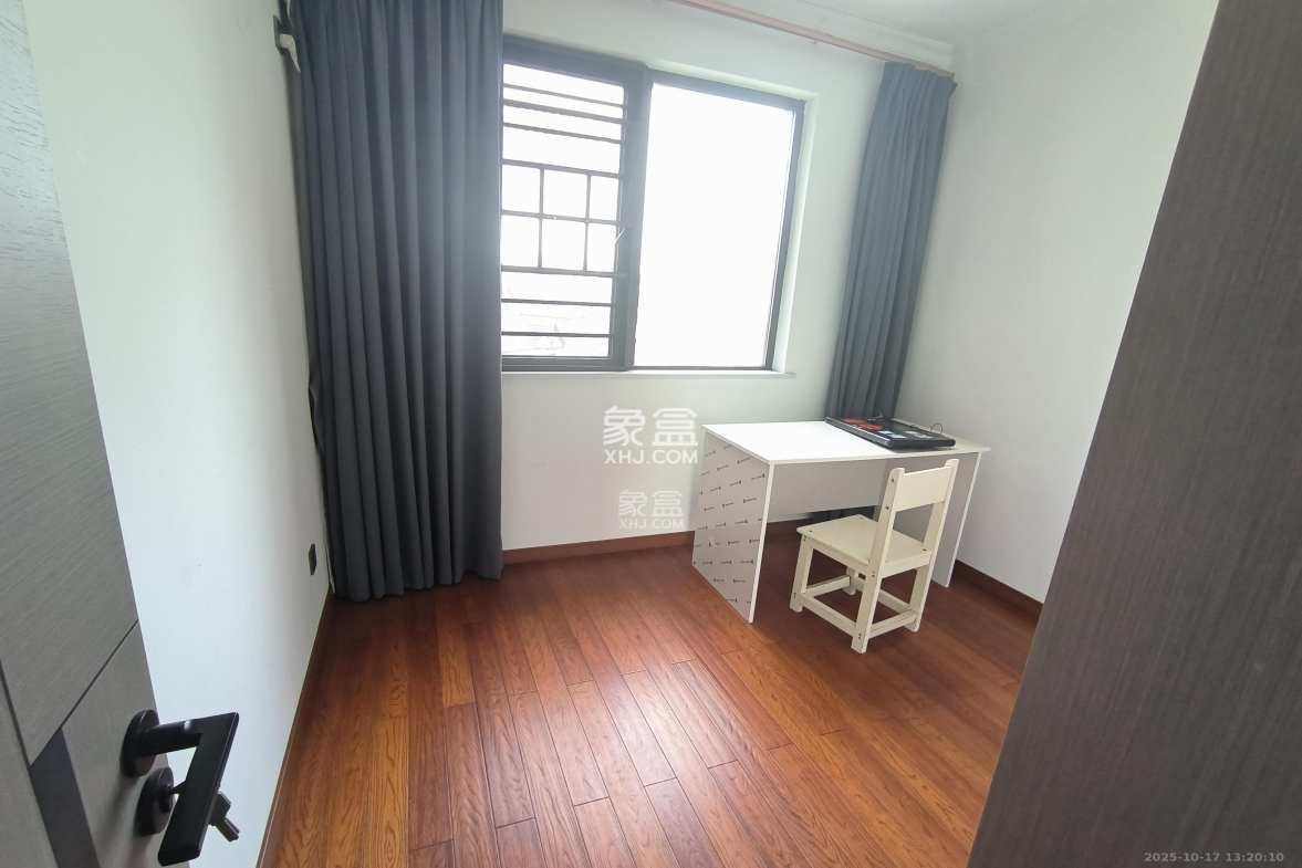 青竹湖曦园  4室2厅2卫    4500.0元/月 青竹湖曦园  4室2厅2卫    4500.0元/月室内图