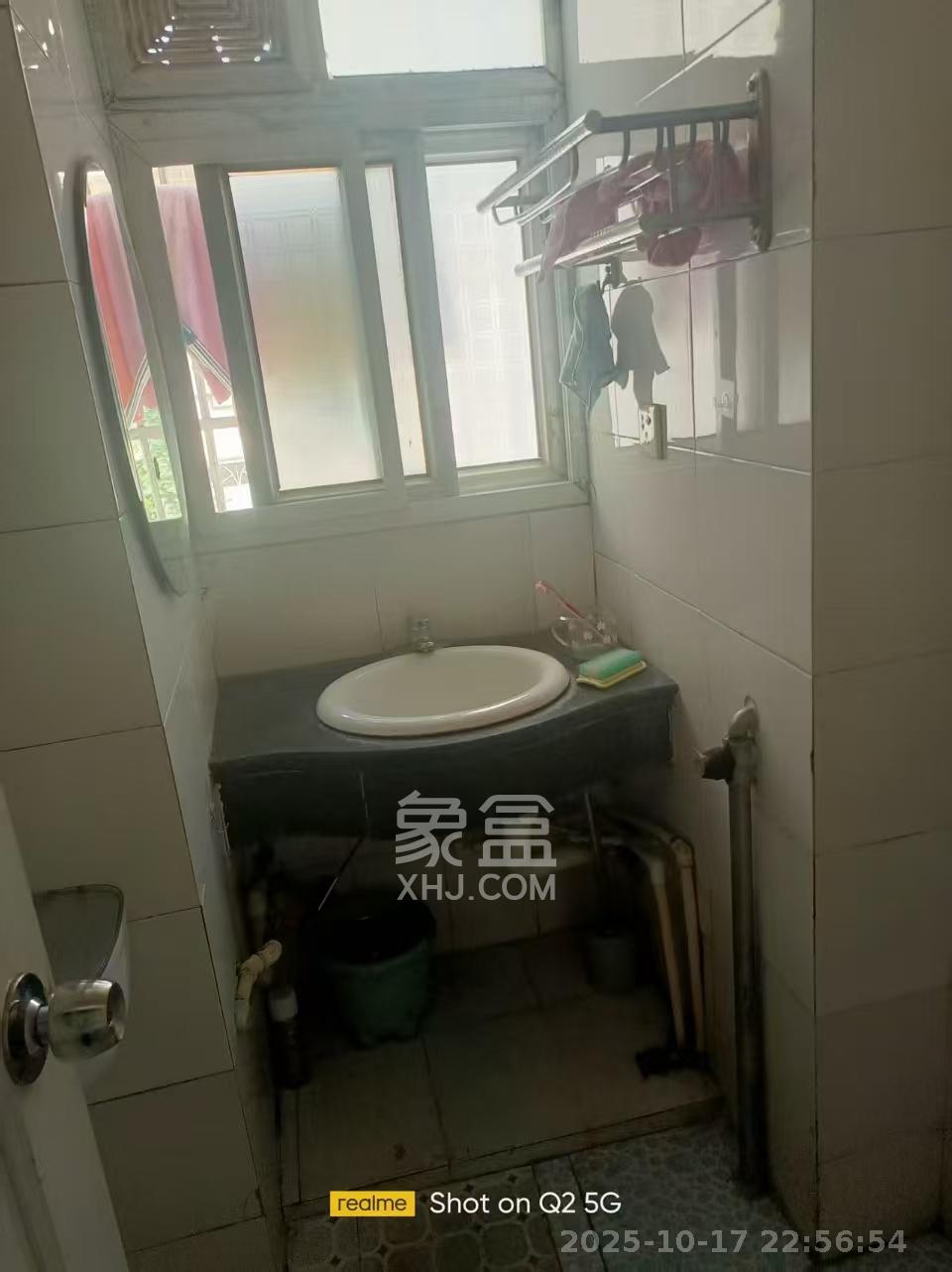 白羊坡汽电宿舍 3室1厅1卫 1300.0元/月 白羊坡汽电宿舍 3室1厅1卫 1300.0元/月室内图