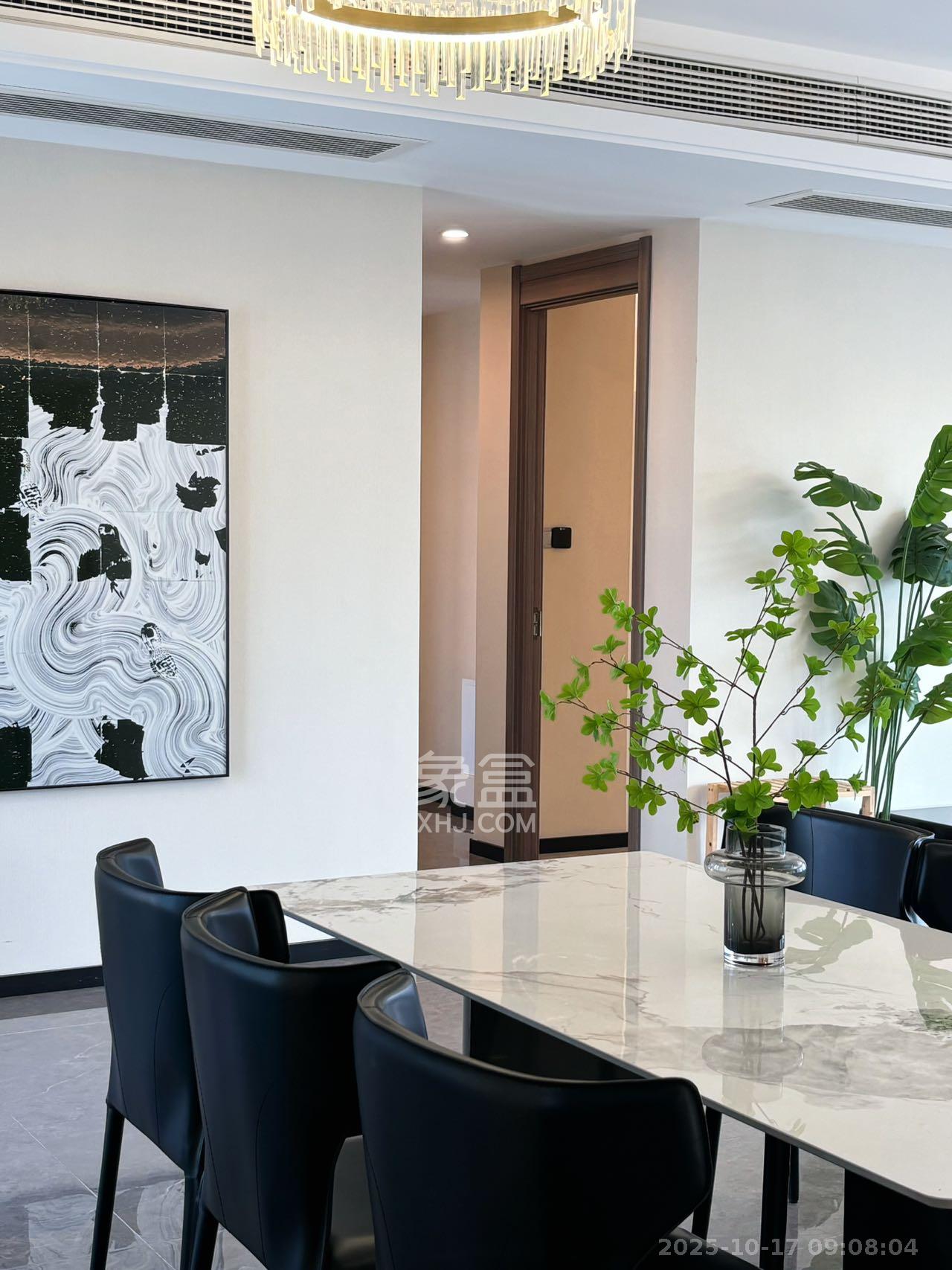 中海阅溪府 4室2厅3卫 8800.0元/月 中海阅溪府 4室2厅3卫 8800.0元/月室内图