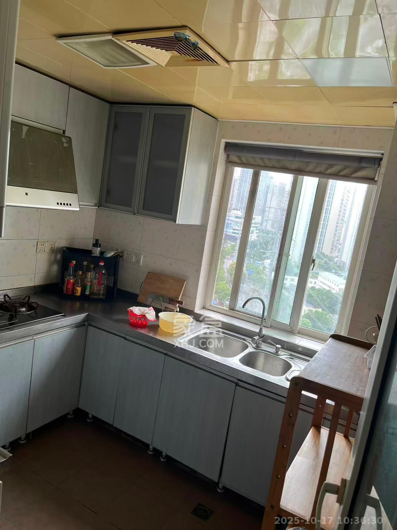 鑫兴佳园  2室1厅1卫    2000.0元/月 鑫兴佳园  2室1厅1卫    2000.0元/月室内图