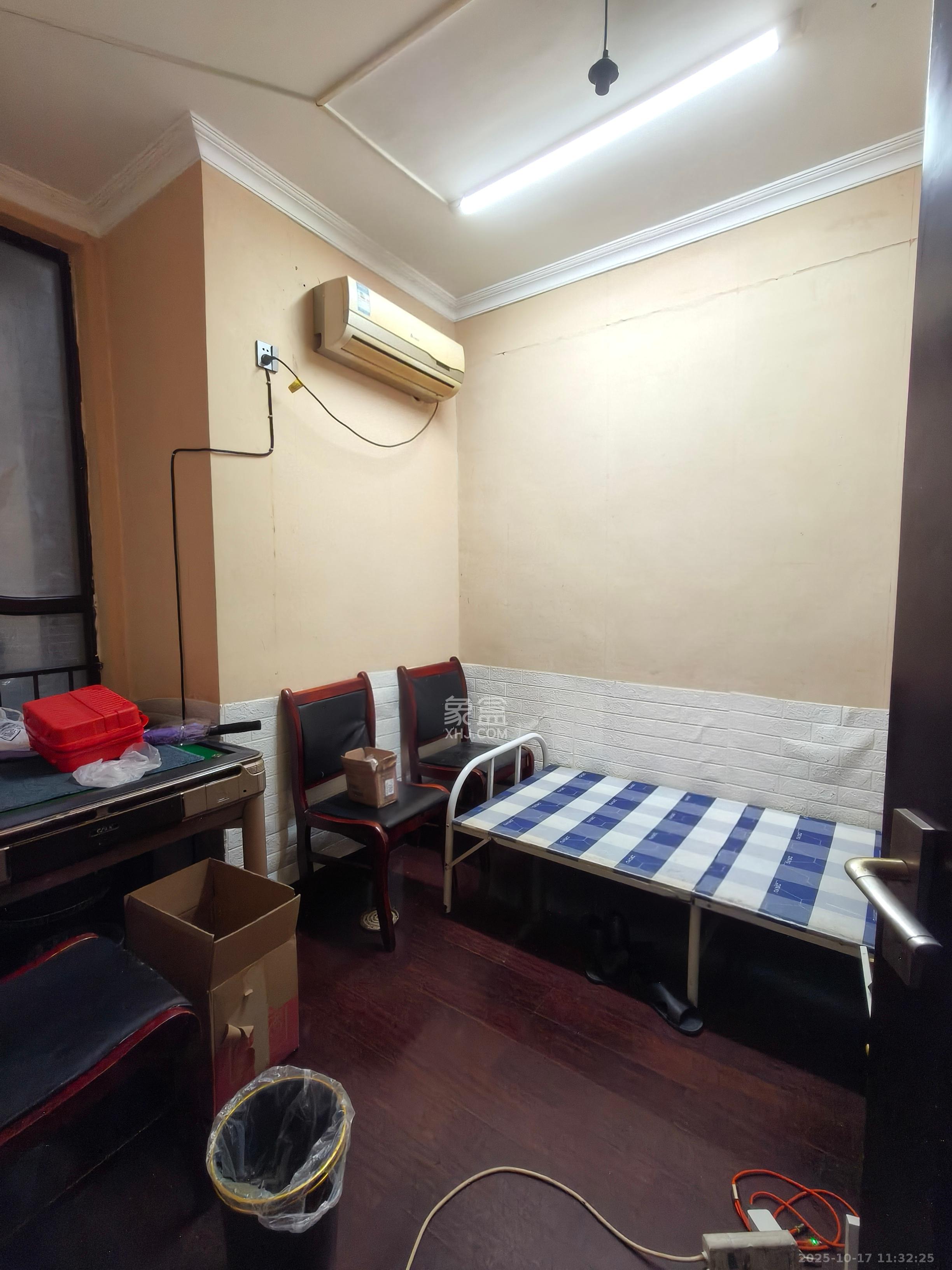 中海国际一期 3室2厅1卫 2500.0元/月 中海国际一期 3室2厅1卫 2500.0元/月室内图