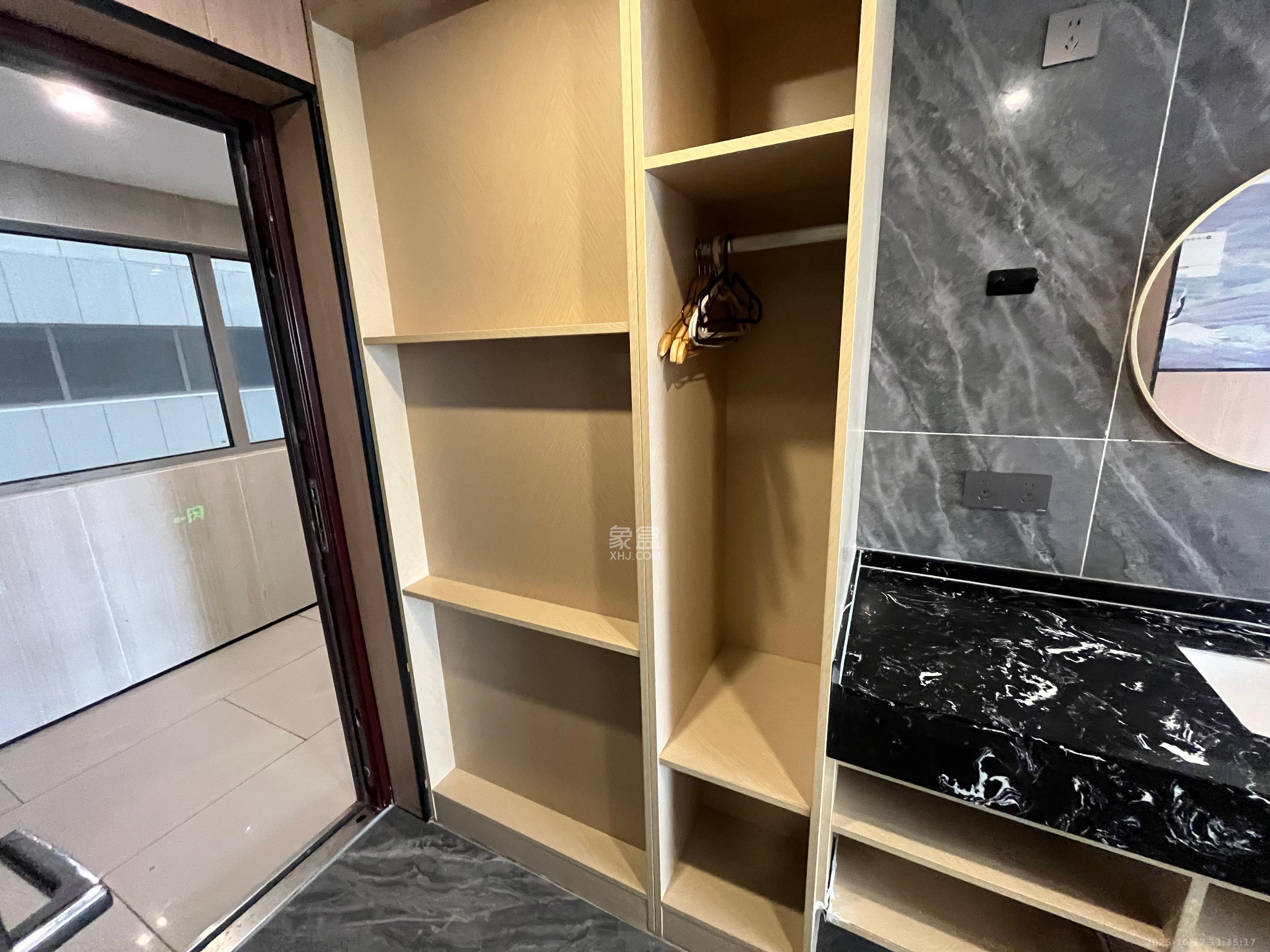 保利天禧EF区  1室0厅1卫    1650.0元/月 保利天禧EF区  1室0厅1卫    1650.0元/月室内图