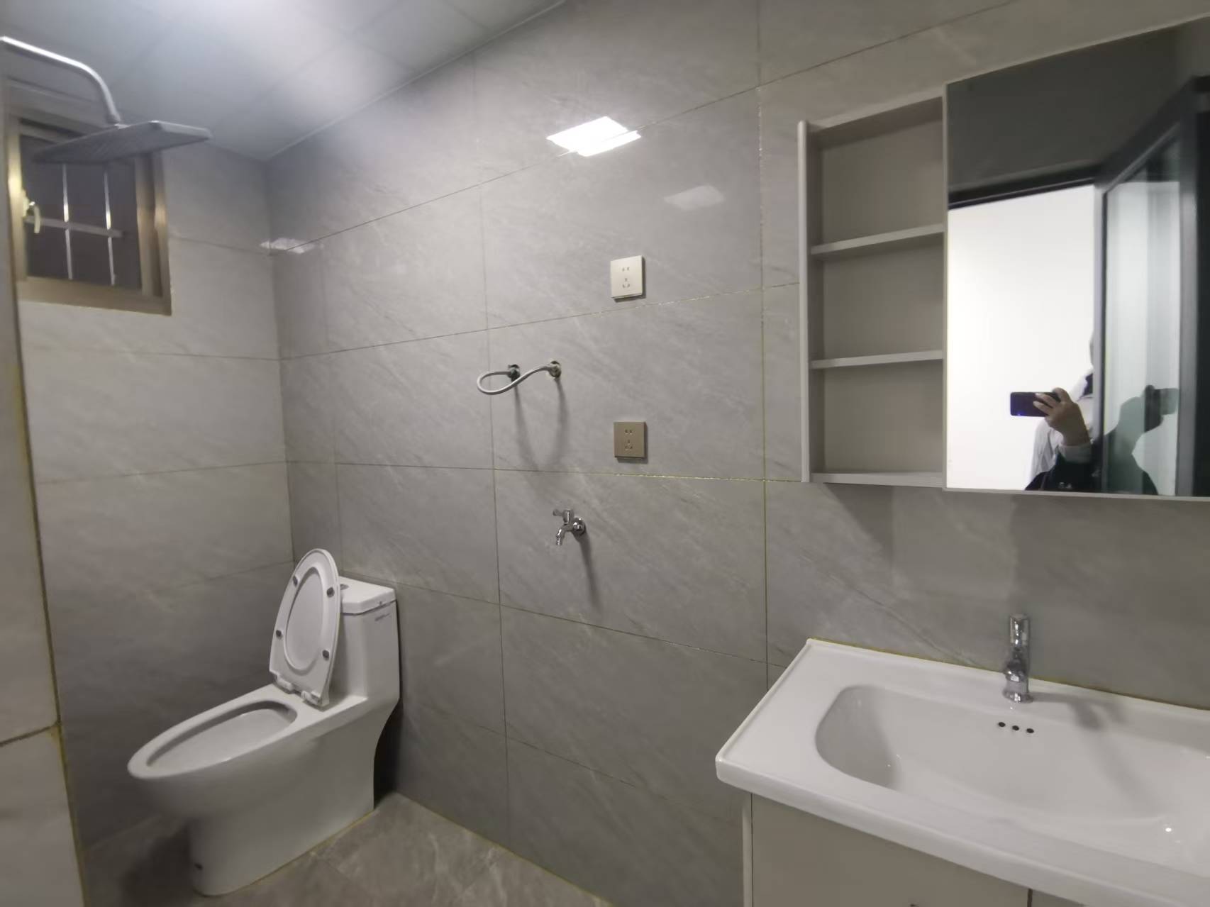 博南苑二期 1室0厅1卫 1700.0元/月 博南苑二期 1室0厅1卫 1700.0元/月室内图