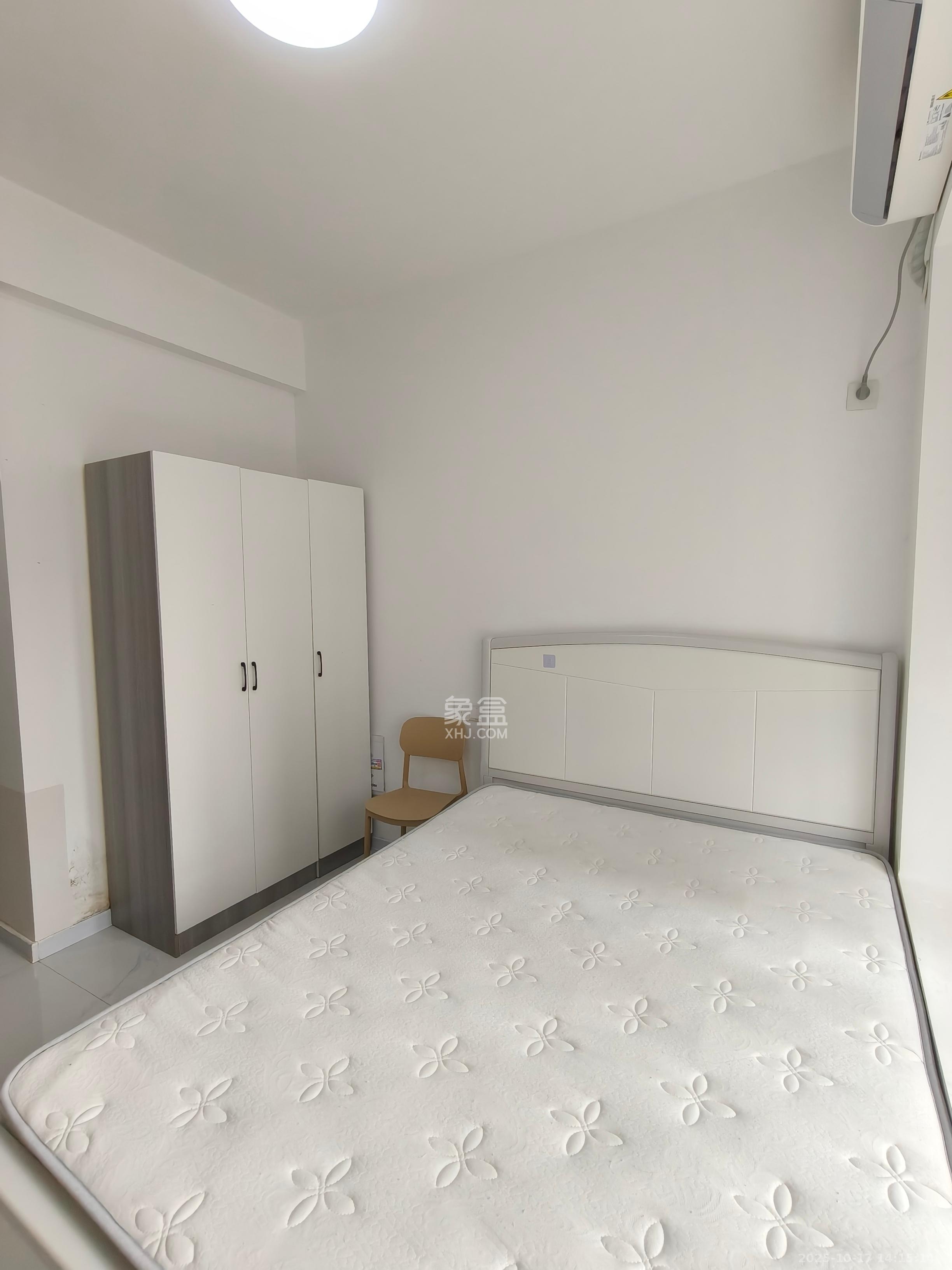 龙湖铂金岛 1室0厅0卫 1400.0元/月 龙湖铂金岛 1室0厅0卫 1400.0元/月室内图