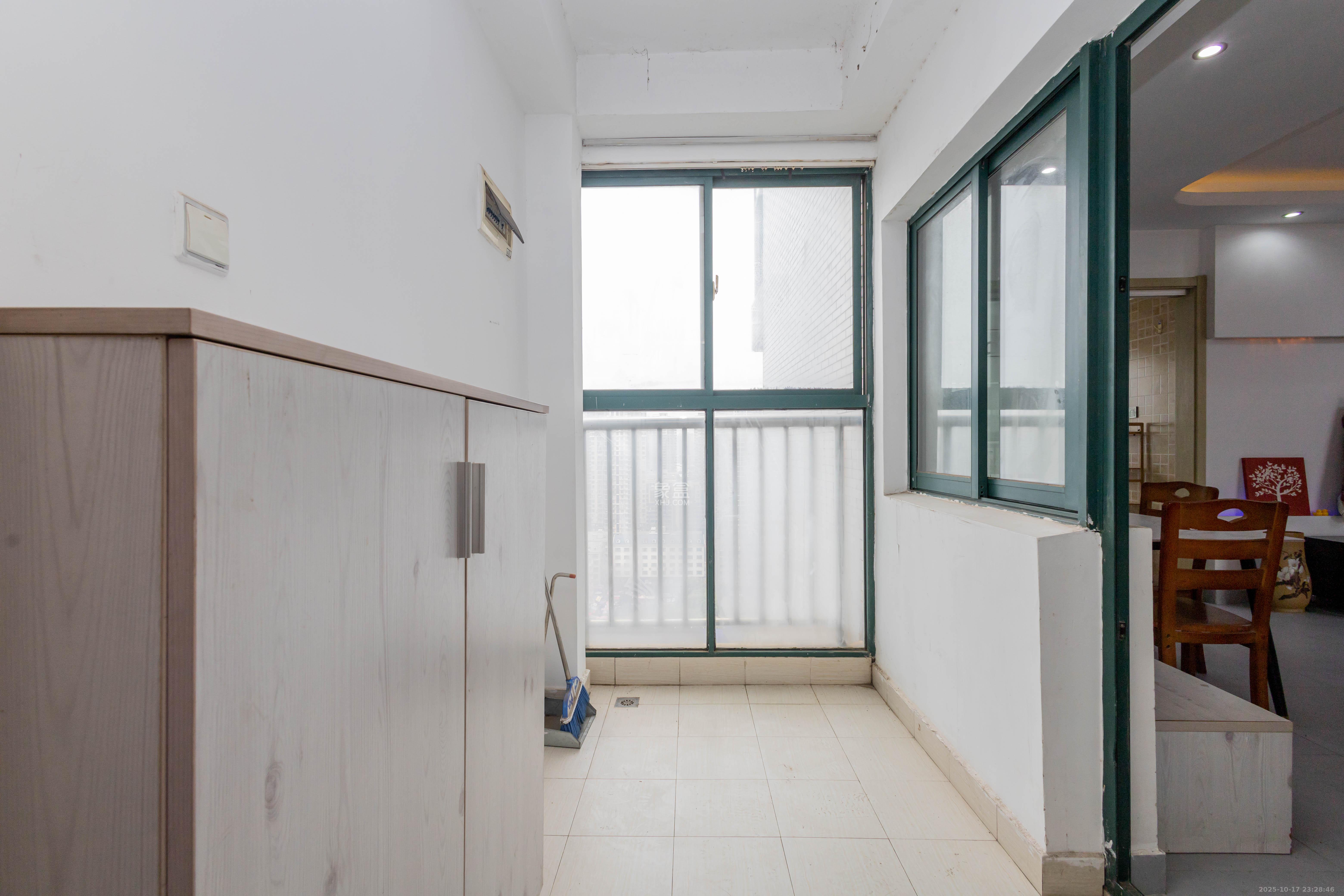 华天LOHO小镇  2室2厅1卫    39.0万卧室