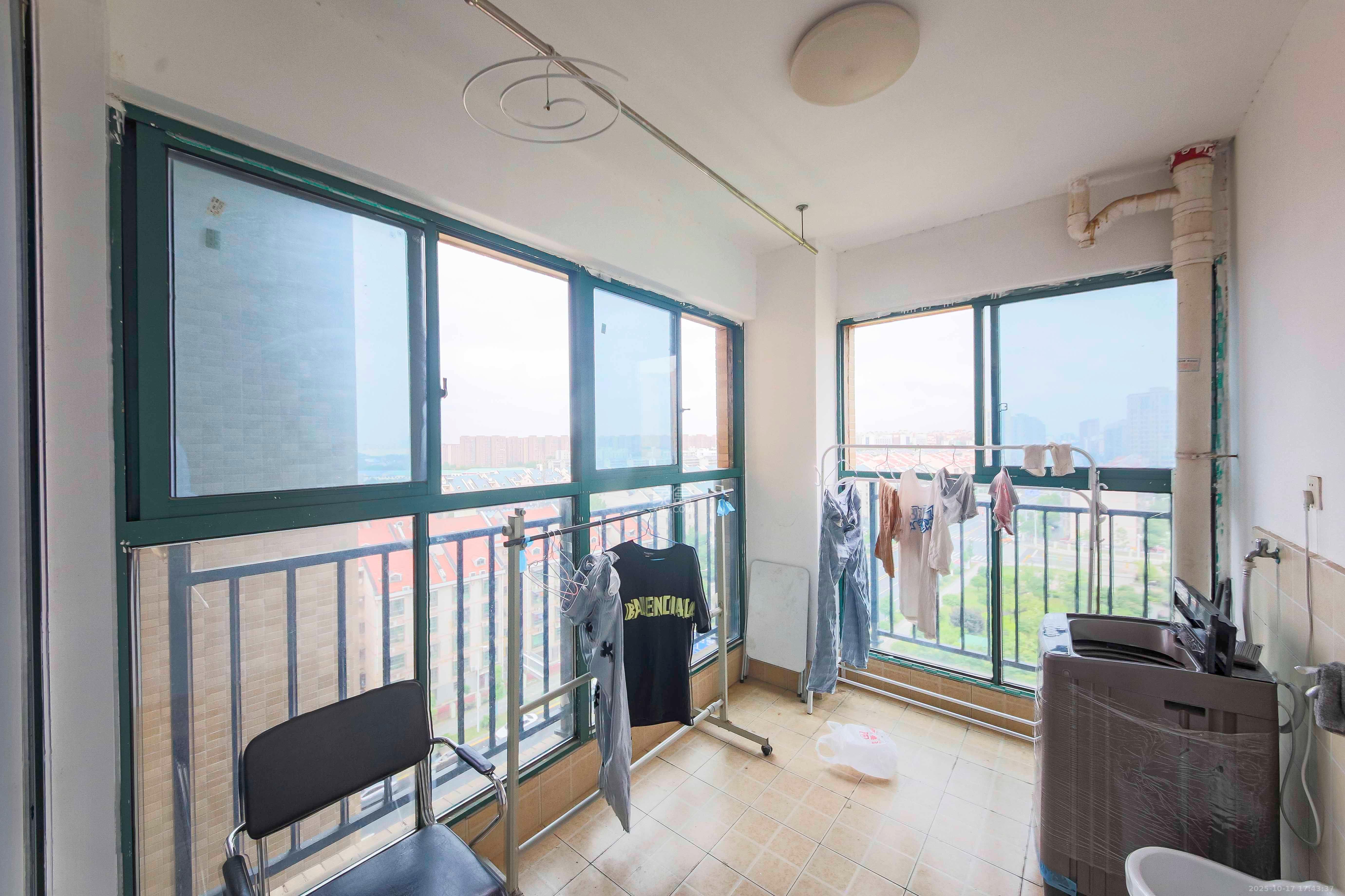 才子嘉都  4室2厅2卫    2500.0元/月室内图