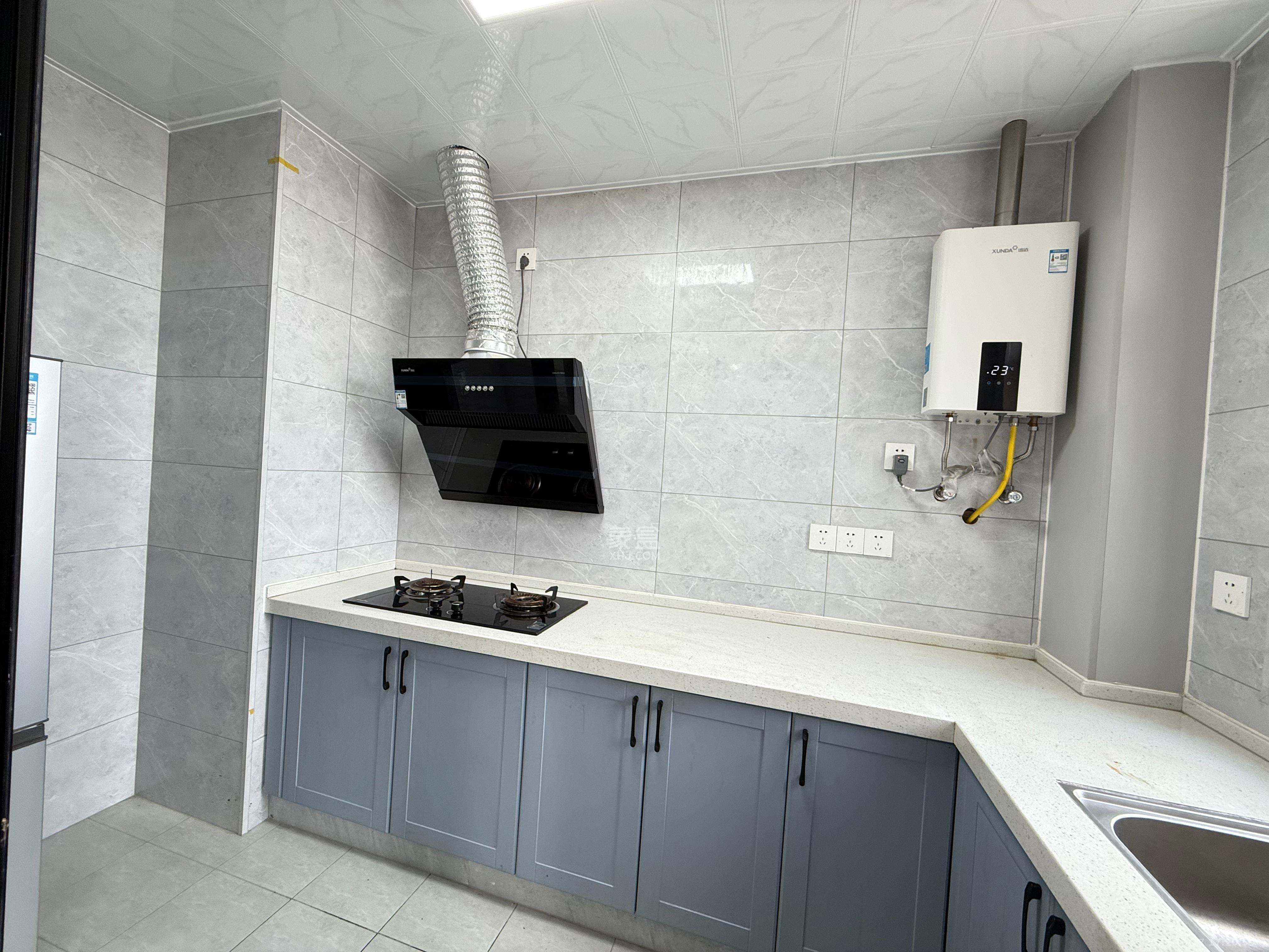 星雅美辰  3室2厅2卫    2500.0元/月室内图