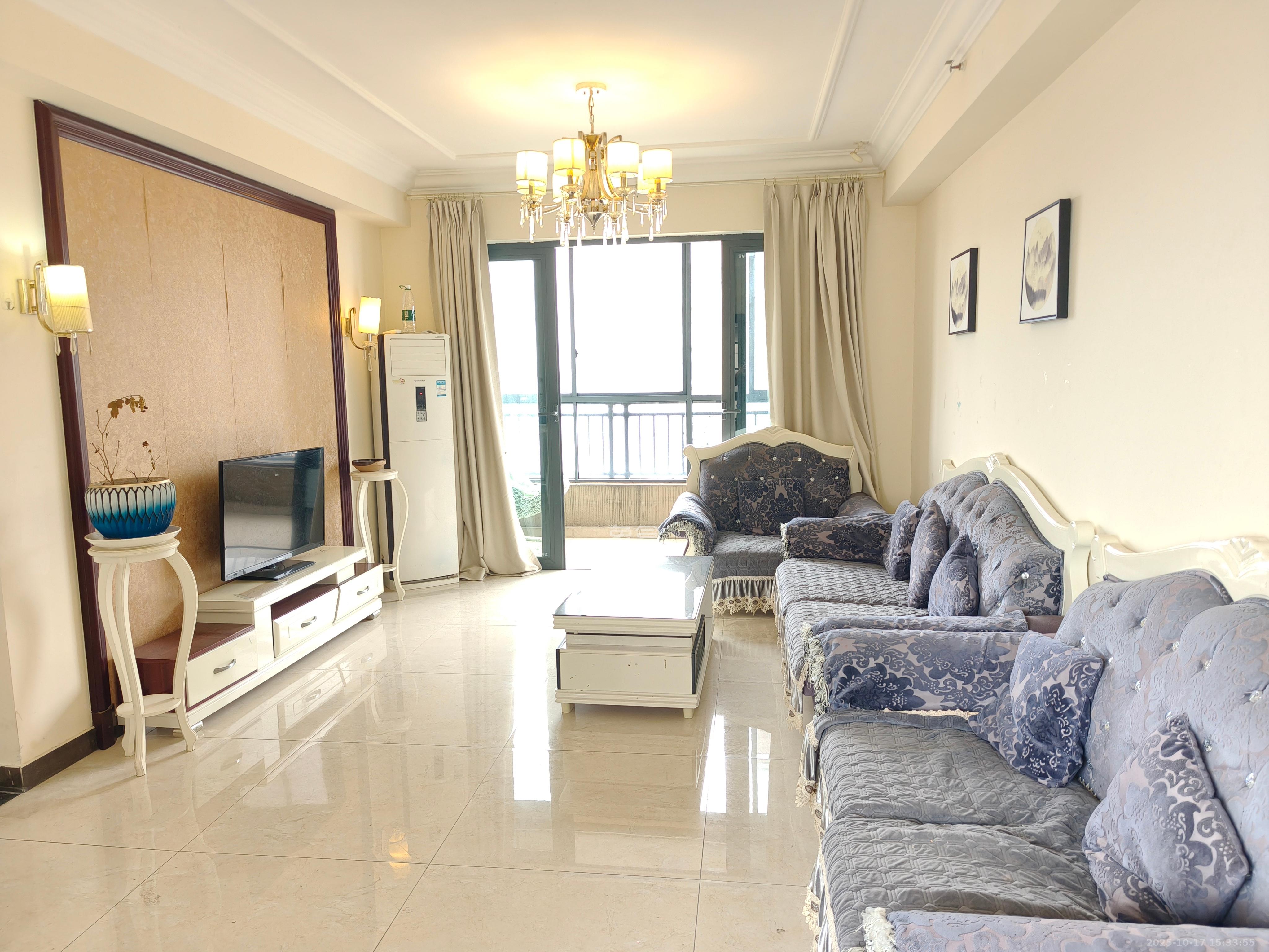 恒大御景半岛锦绣苑  3室2厅2卫    3300.0元/月 恒大御景半岛锦绣苑  3室2厅2卫    3300.0元/月