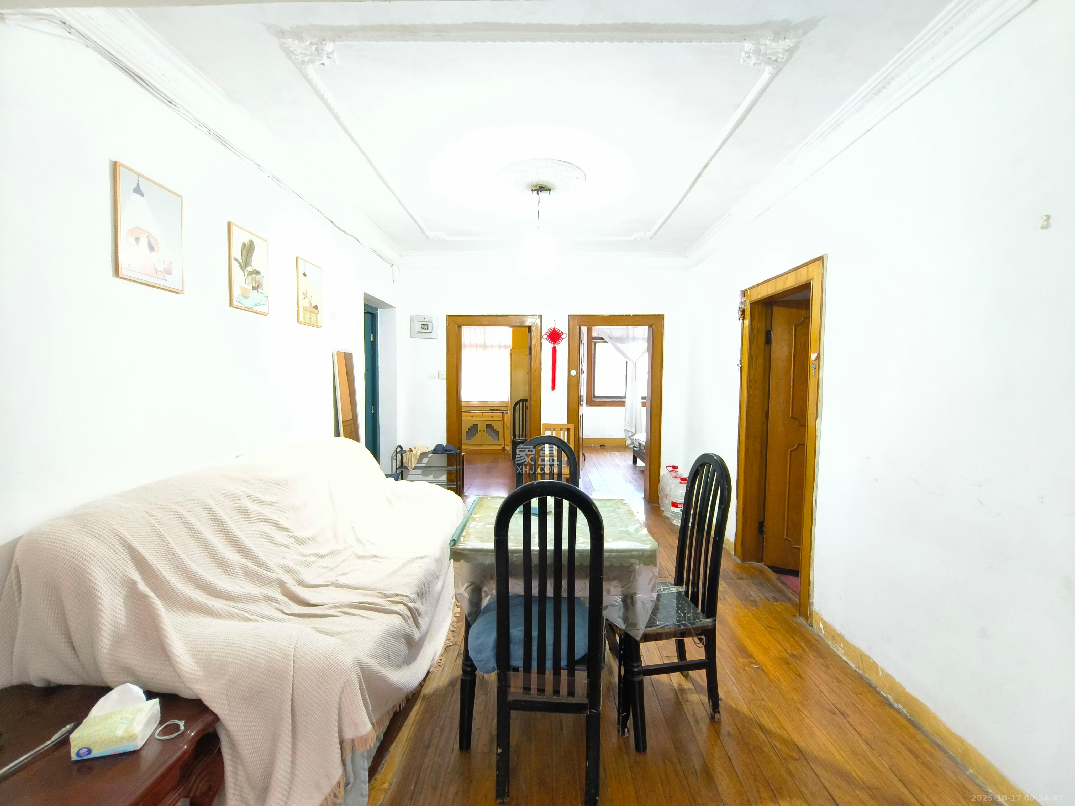 富雅坪社区（红墙巷）  2室1厅1卫    1800.0元/月室内图