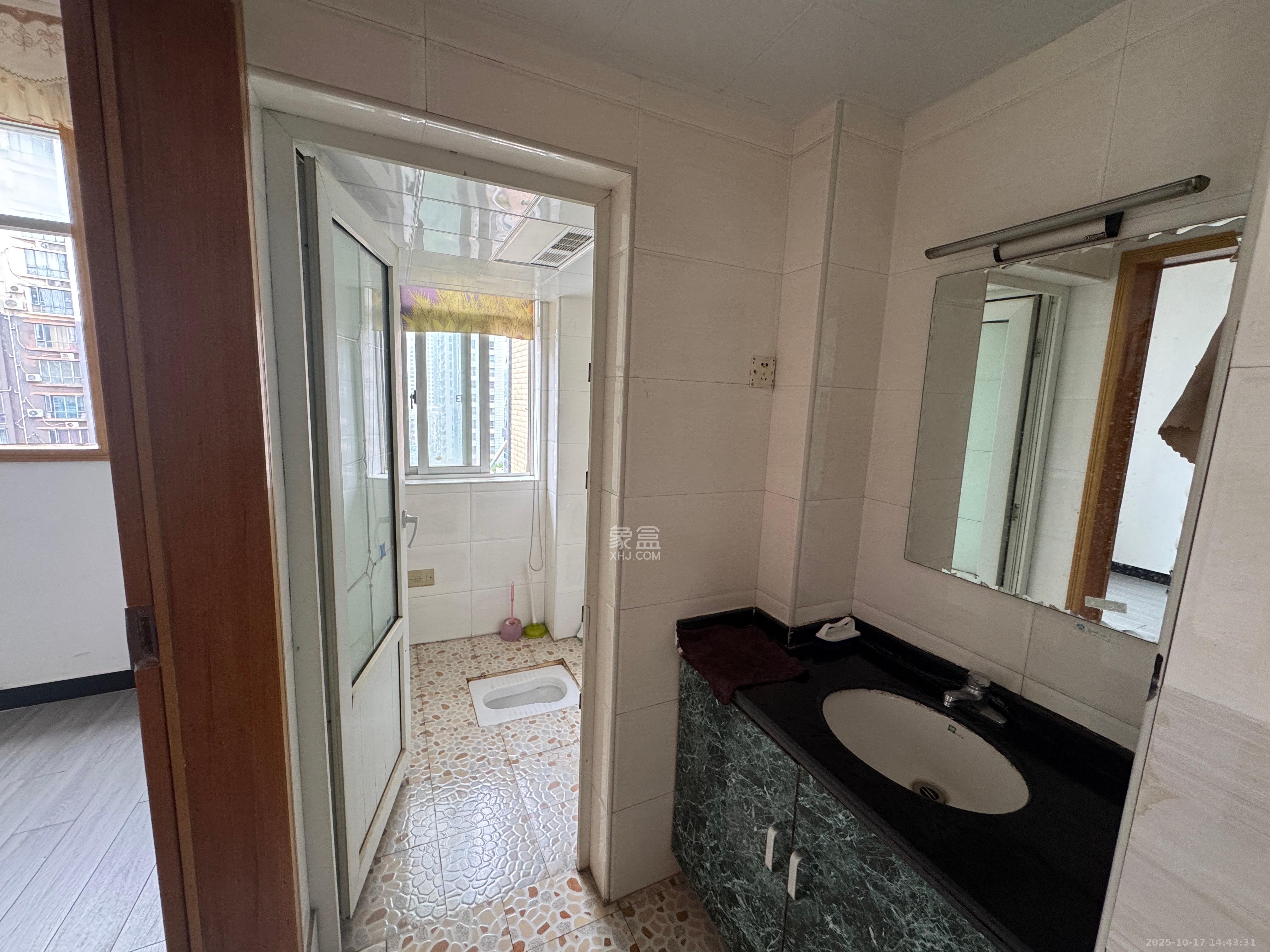 上河国际F座  3室2厅1卫    2300.0元/月 上河国际F座  3室2厅1卫    2300.0元/月室内图