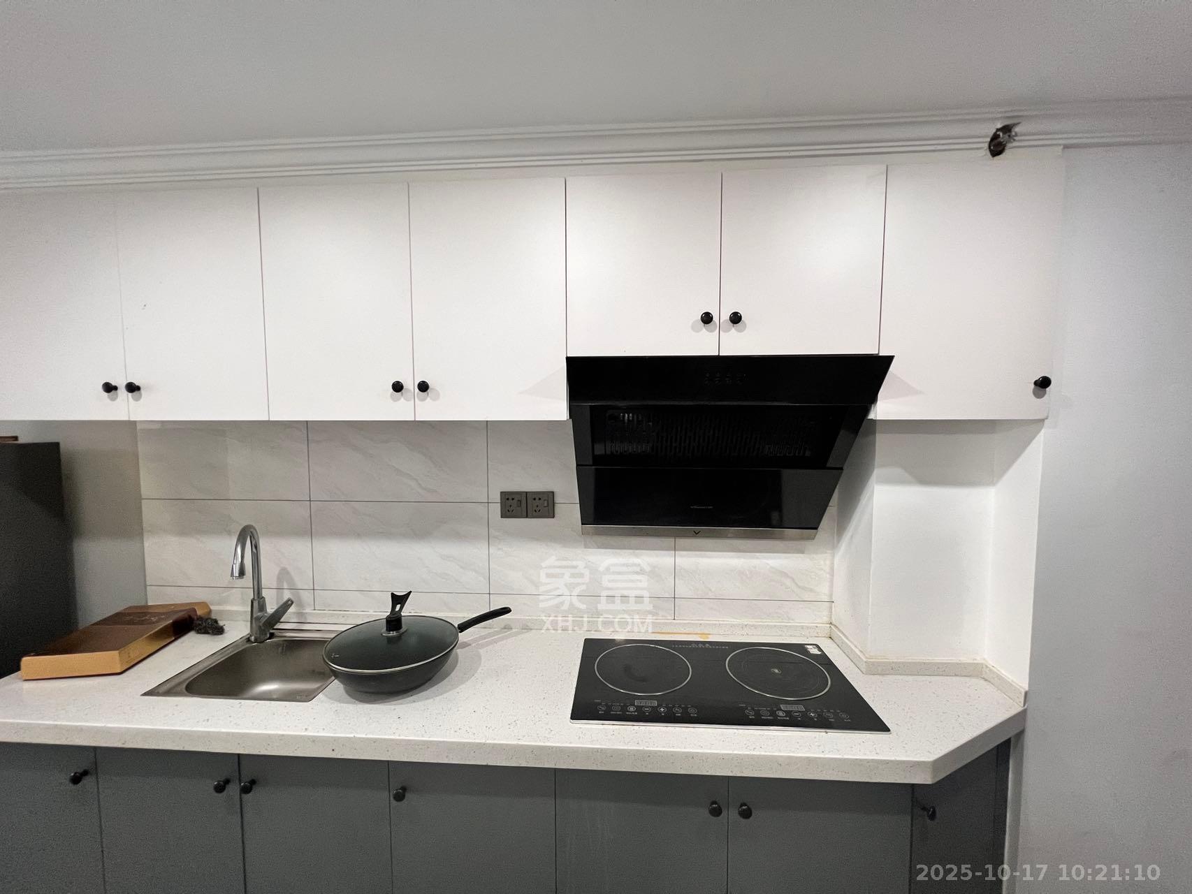 裕天国际商汇中心  1室0厅0卫    2000.0元/月 裕天国际商汇中心  1室0厅0卫    2000.0元/月室内图