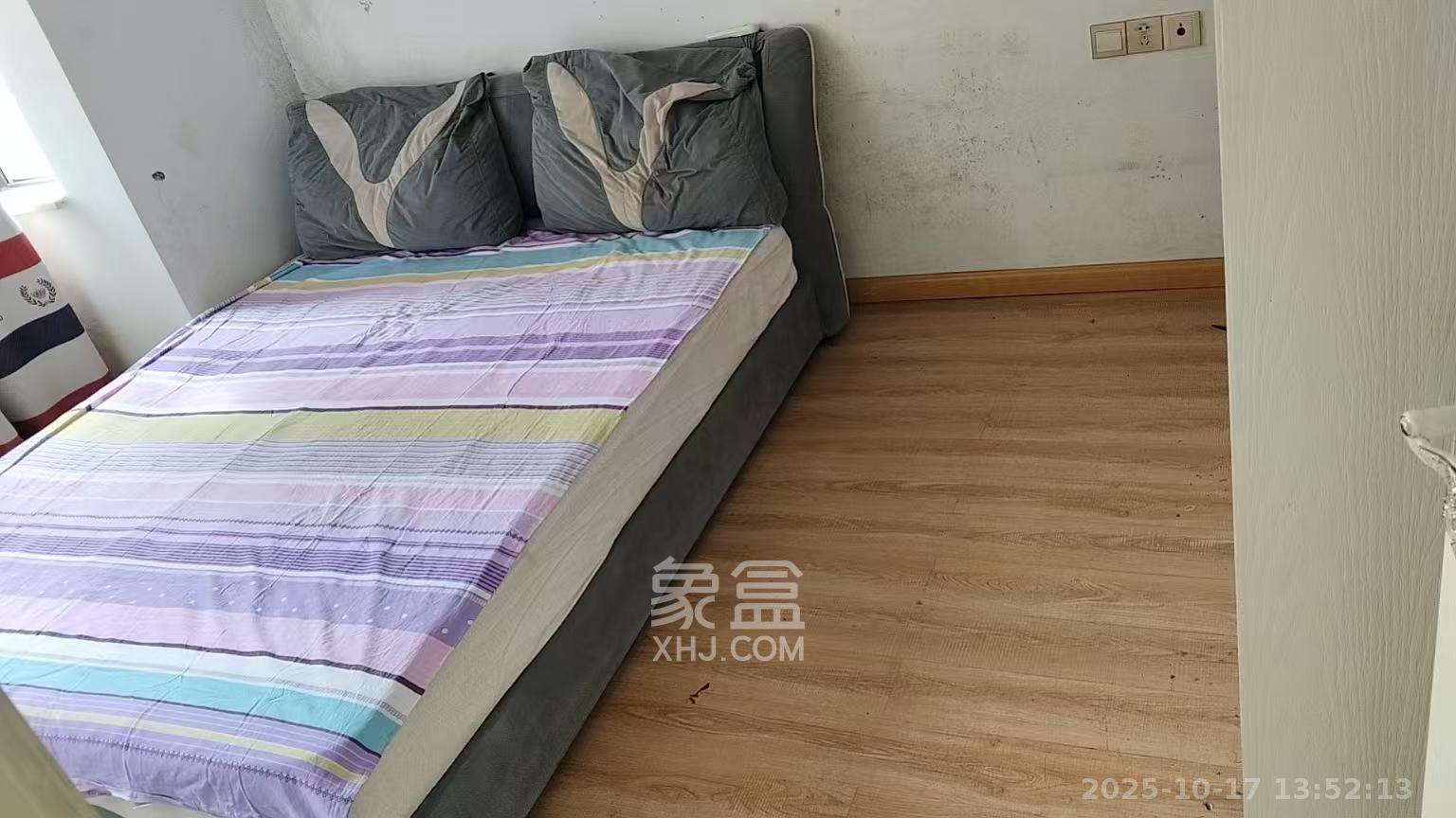 卓越麓山别墅（麓山峰境产权麓山花苑）  2室2厅1卫    1500.0元/月室内图