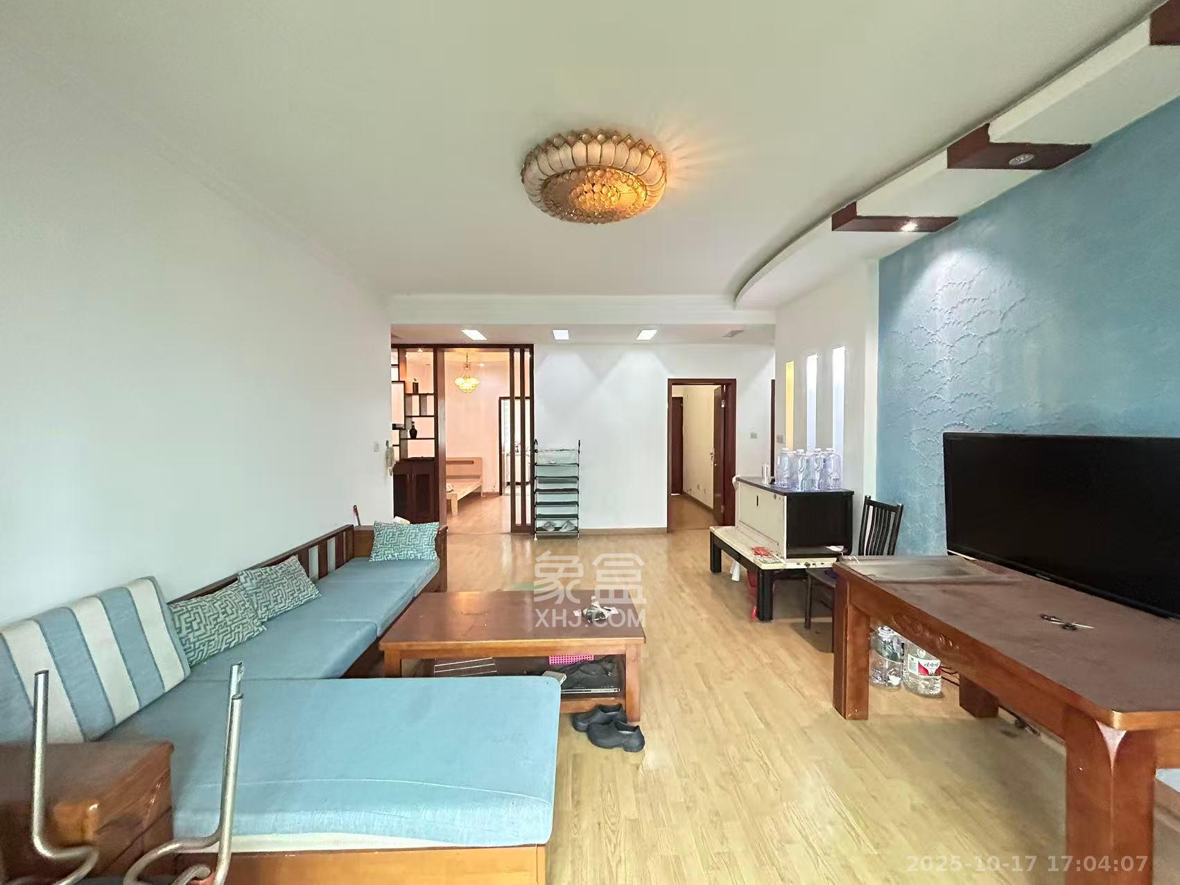 洞井一小区 3室2厅2卫 1750.0元/月 洞井一小区 3室2厅2卫 1750.0元/月室内图