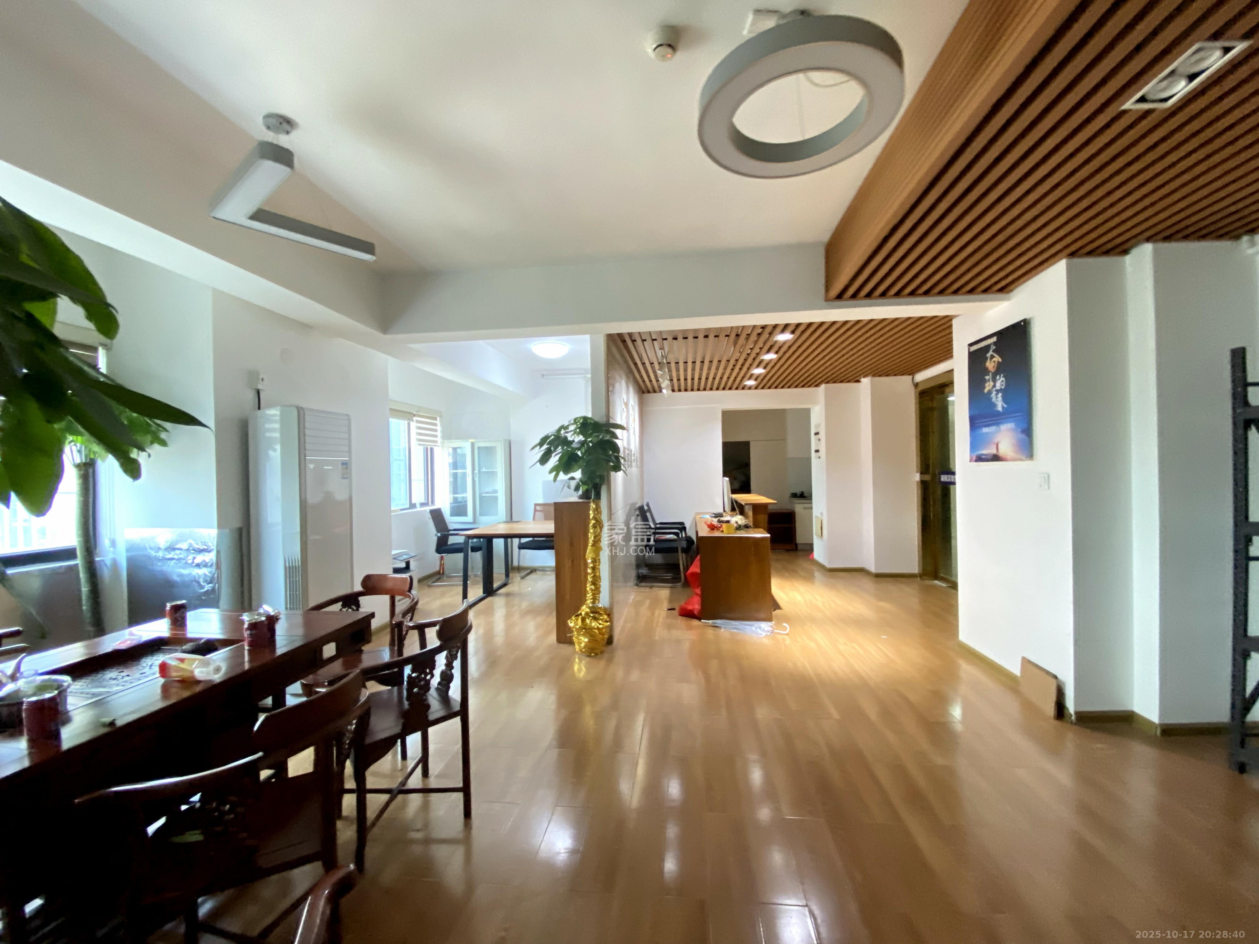 协信星澜汇  3室2厅0卫    6000.0元/月室内图