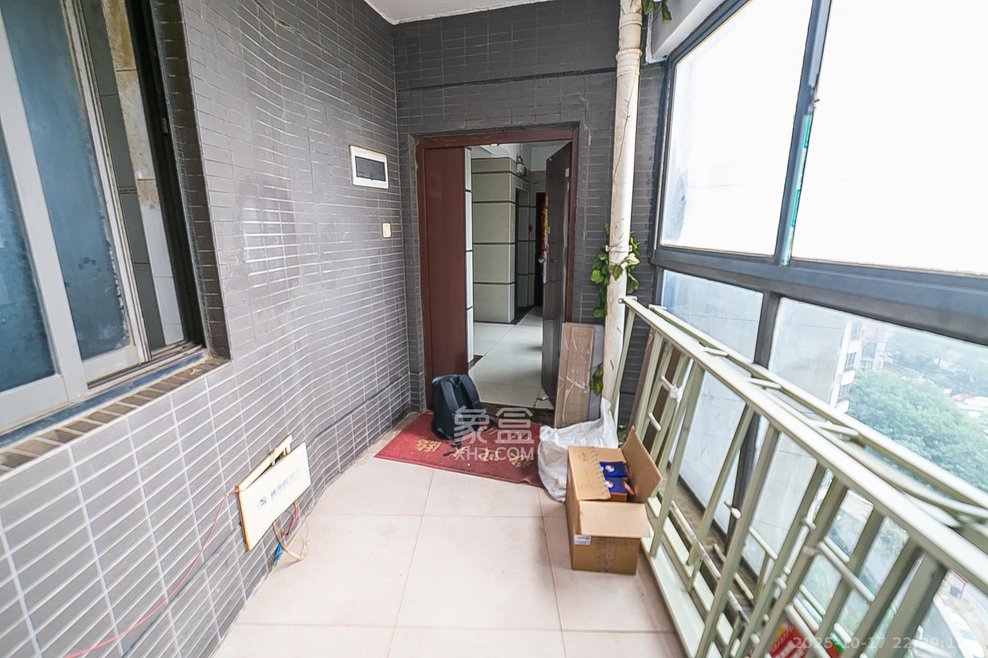 通用时代国际社区  1室2厅2卫    165.0万 通用时代国际社区  1室2厅2卫    165.0万其他