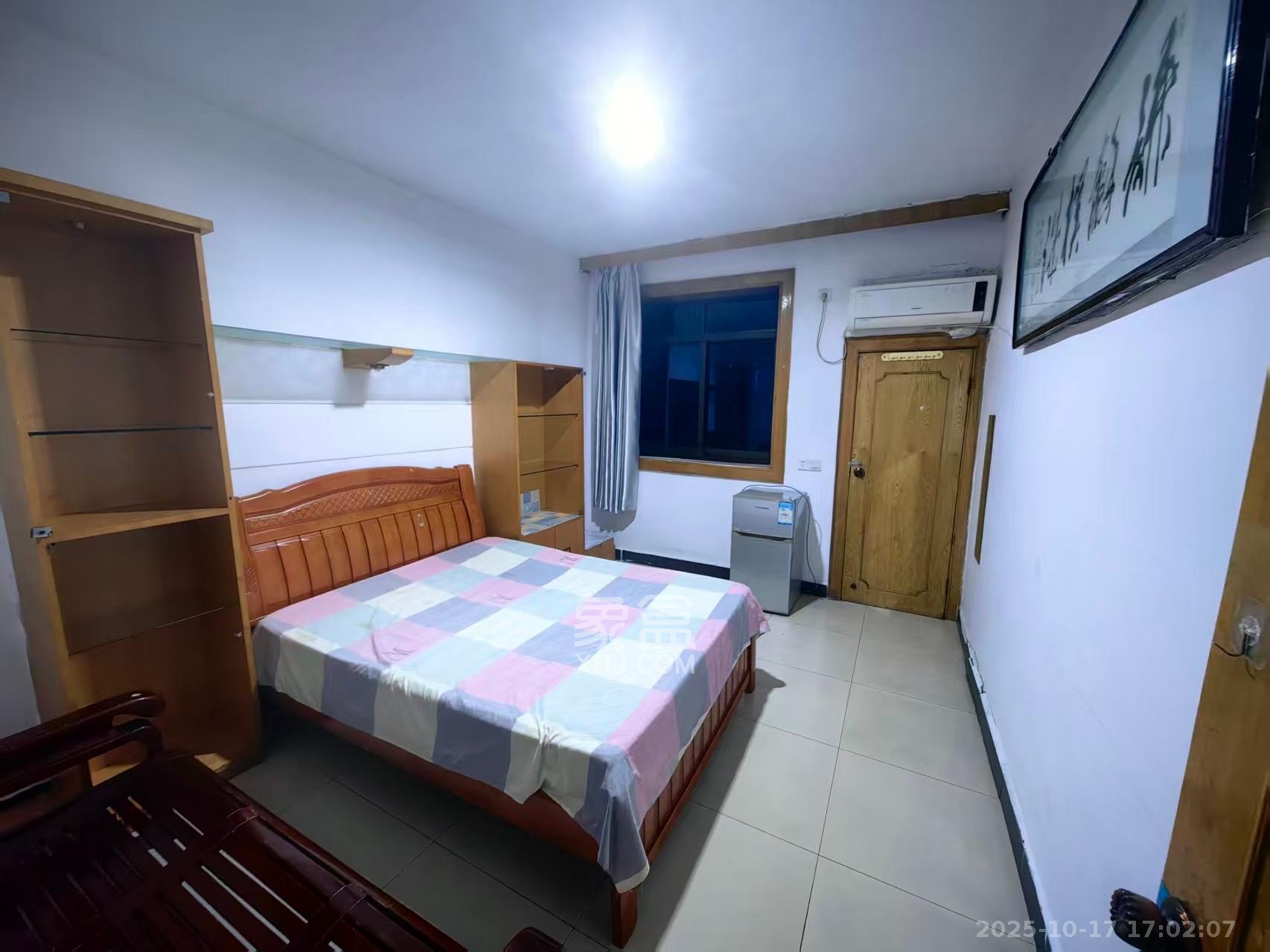 湘图大厦  3室1厅1卫    1700.0元/月 湘图大厦  3室1厅1卫    1700.0元/月室内图