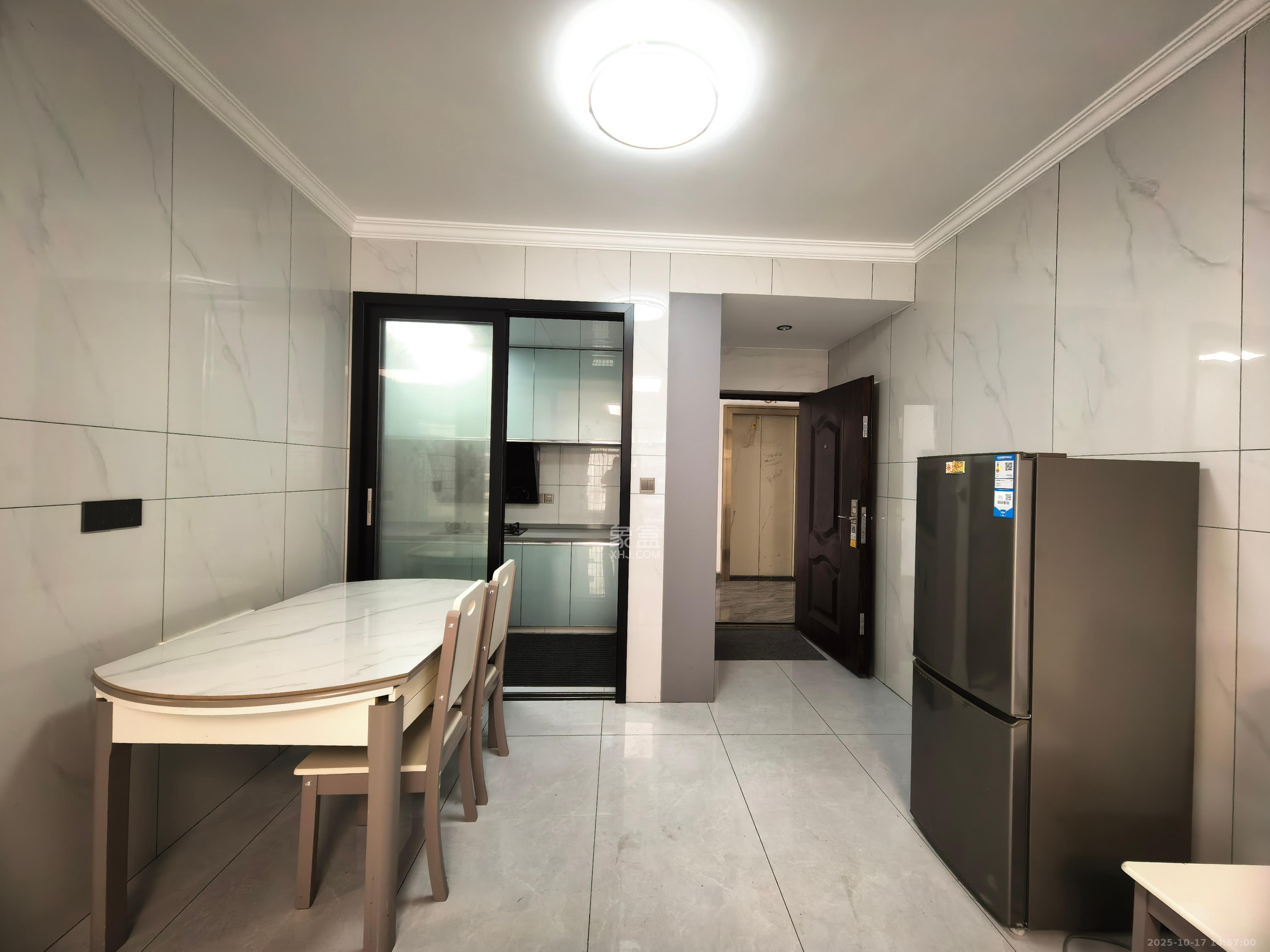 真人桥家园二期  2室2厅1卫    1800.0元/月室内图