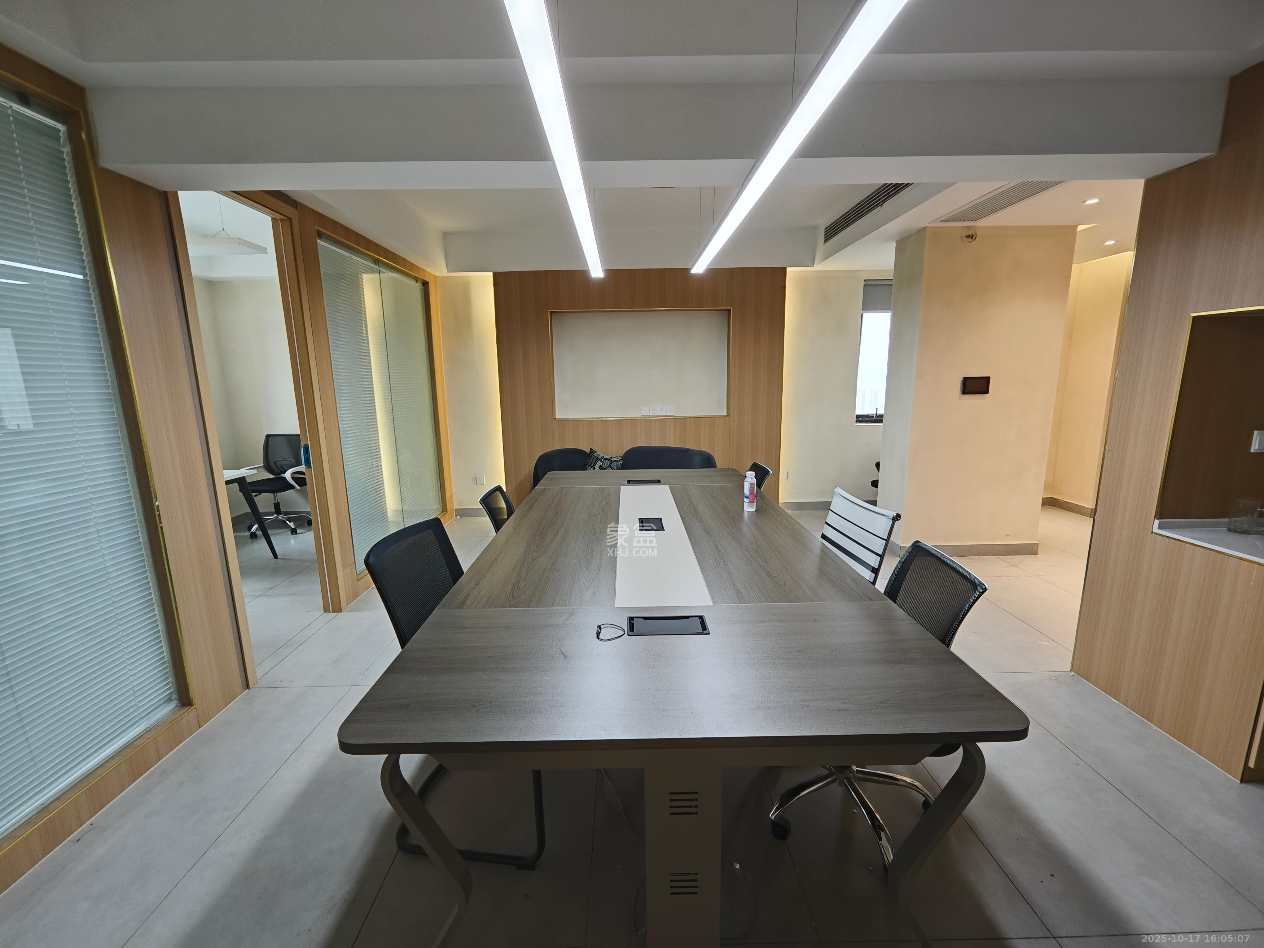 兰亭湾畔  1室1厅1卫    4900.0元/月室内图