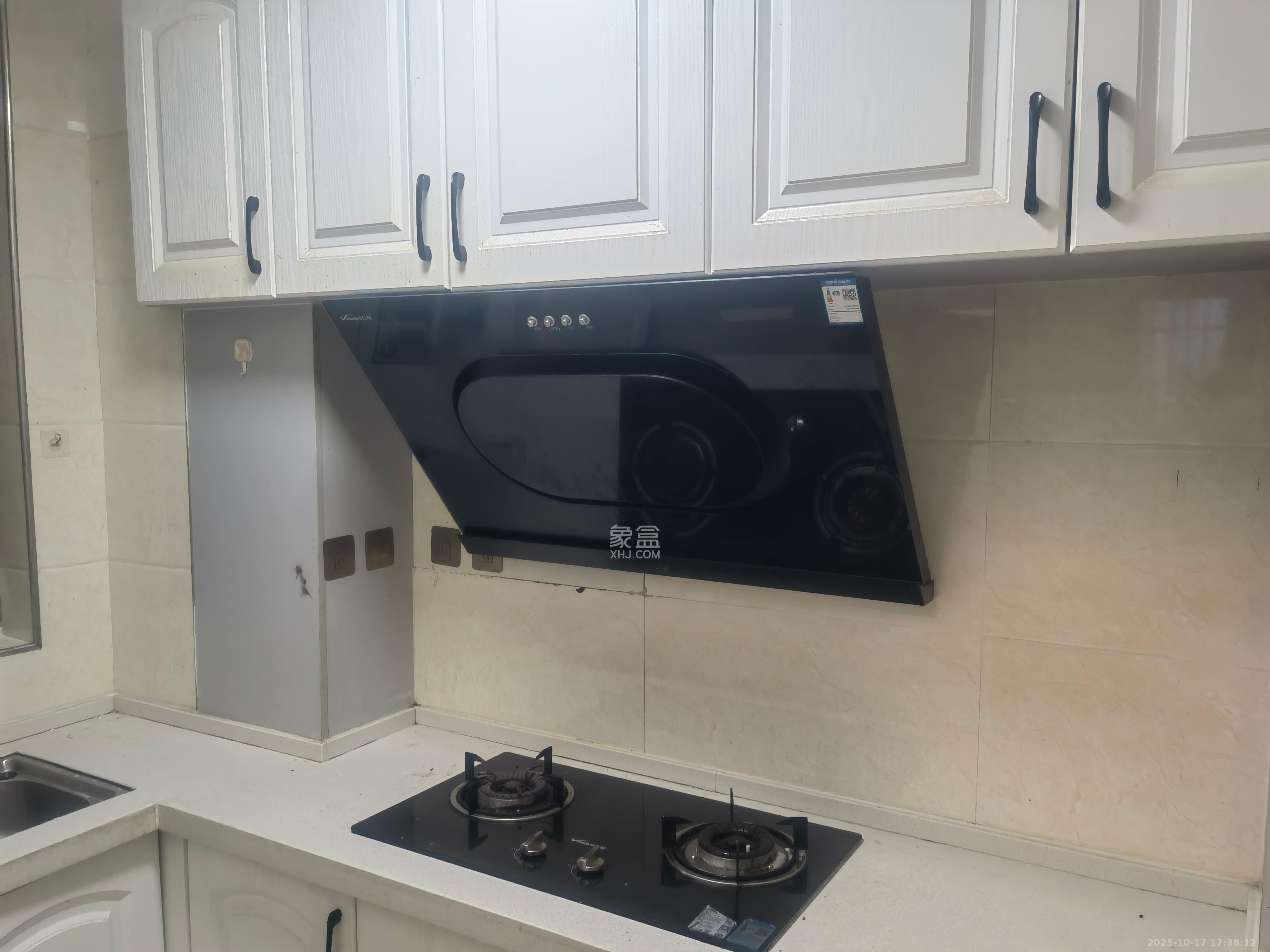 圭塘三小区  1室1厅1卫    1800.0元/月室内图