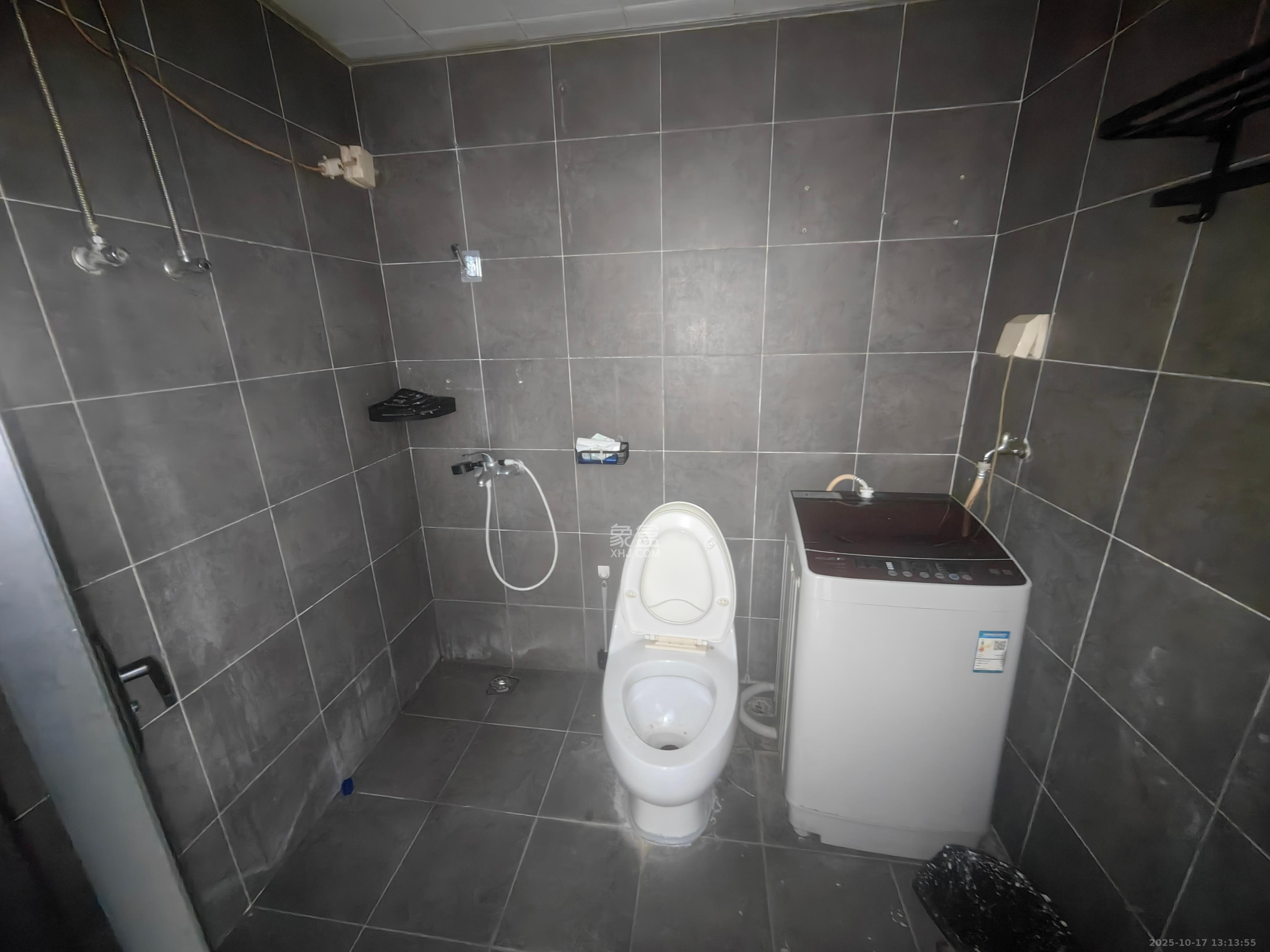 BOBO国际  1室0厅1卫    2000.0元/月室内图