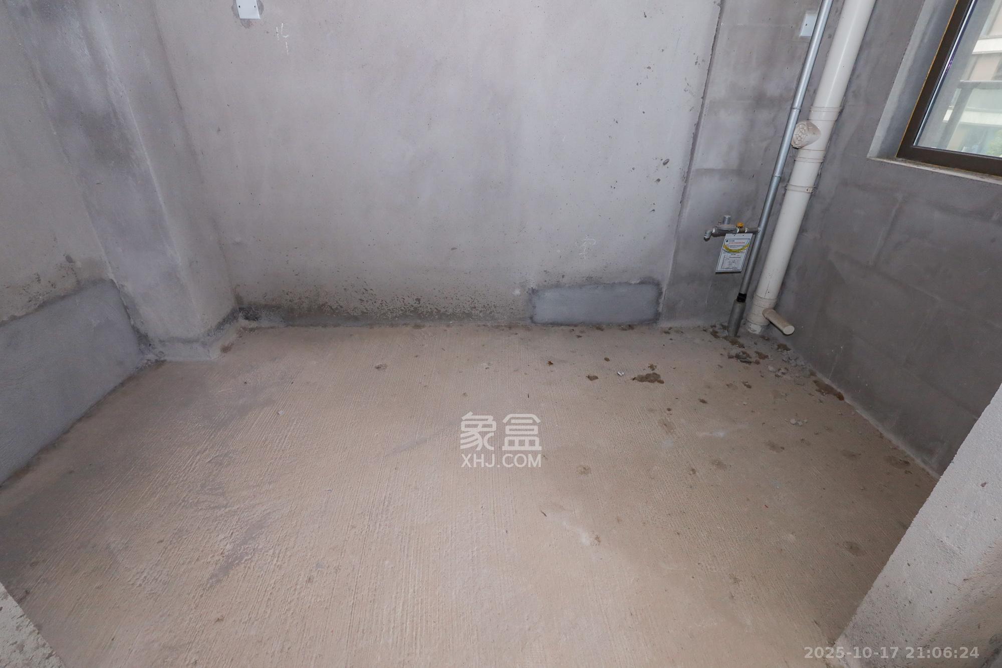 正荣滨江紫阙台  4室2厅2卫    280.0万 正荣滨江紫阙台  4室2厅2卫    280.0万厨房