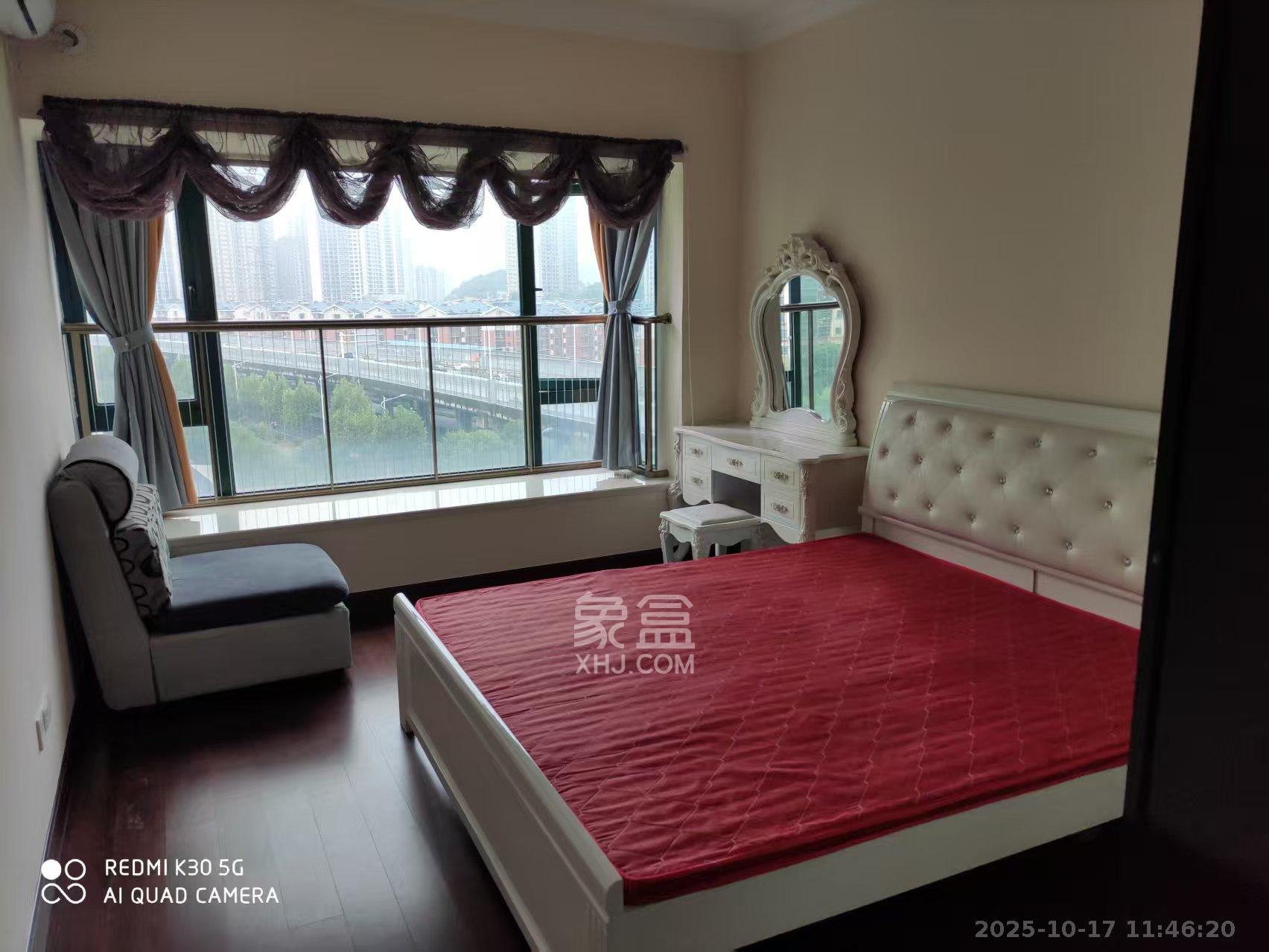 恒大雅苑 3室2厅2卫 2600.0元/月 恒大雅苑 3室2厅2卫 2600.0元/月室内图