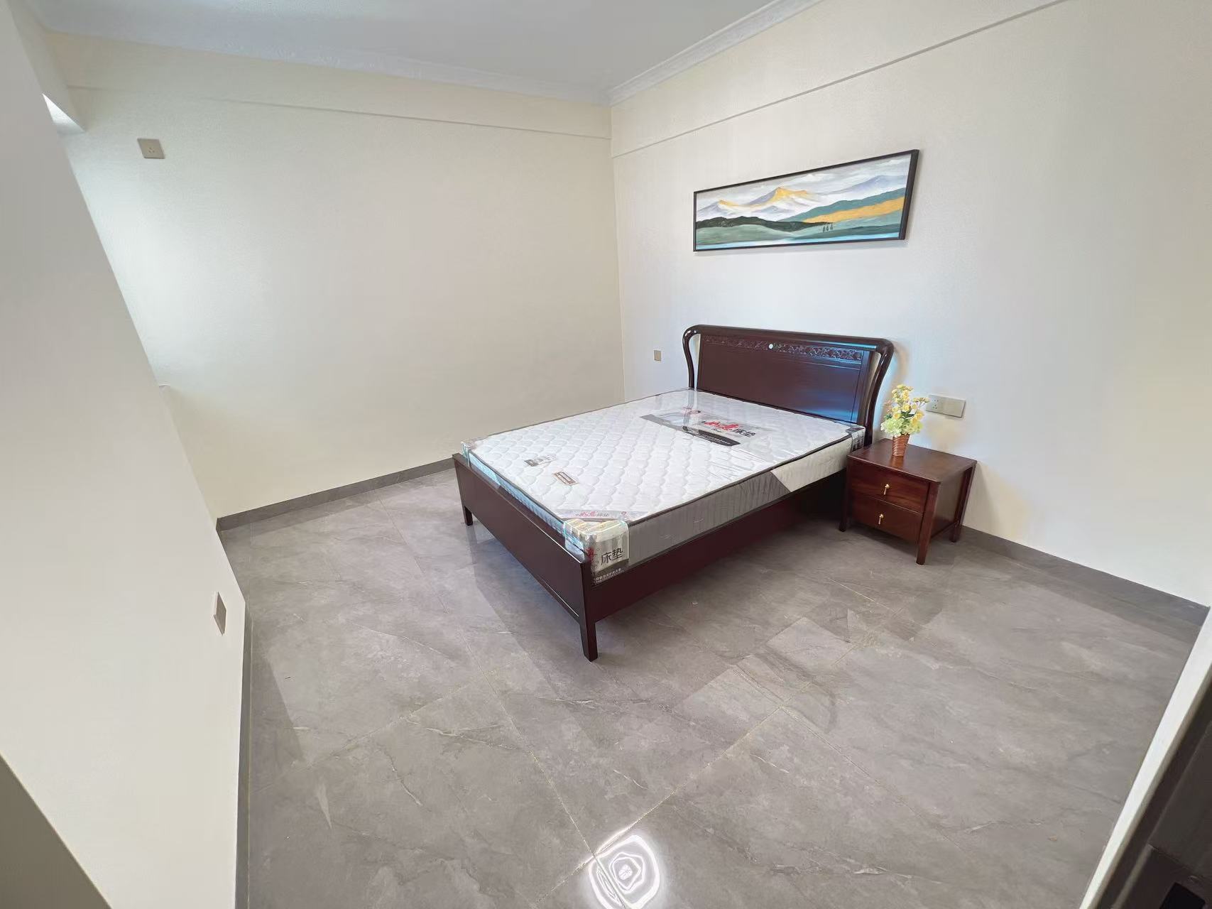 桐林阁  3室2厅1卫    115.0万客厅