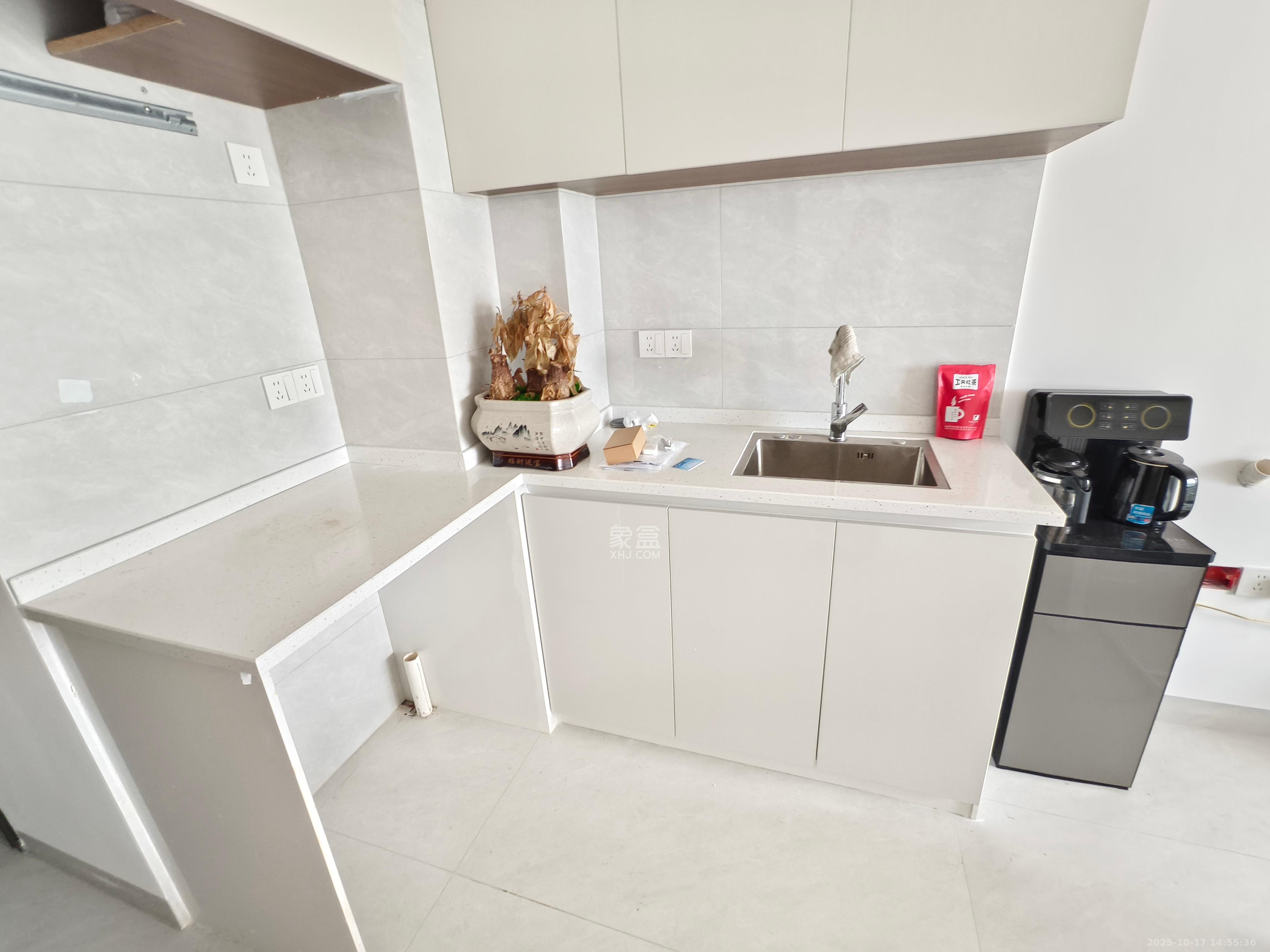 中海阅溪府 1室1厅1卫 1300.0元/月 中海阅溪府 1室1厅1卫 1300.0元/月室内图