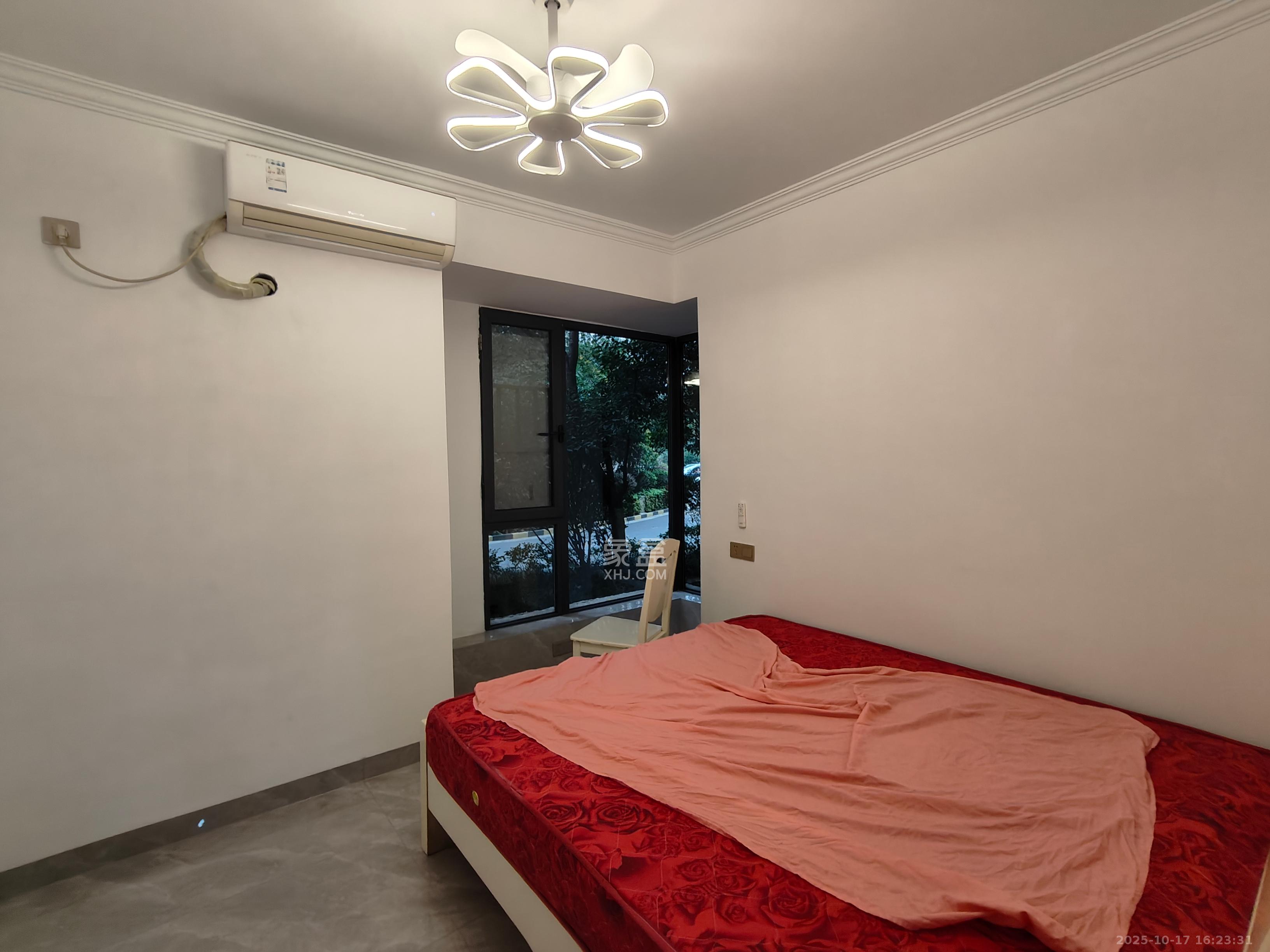 明发国际城  3室2厅2卫    2000.0元/月室内图