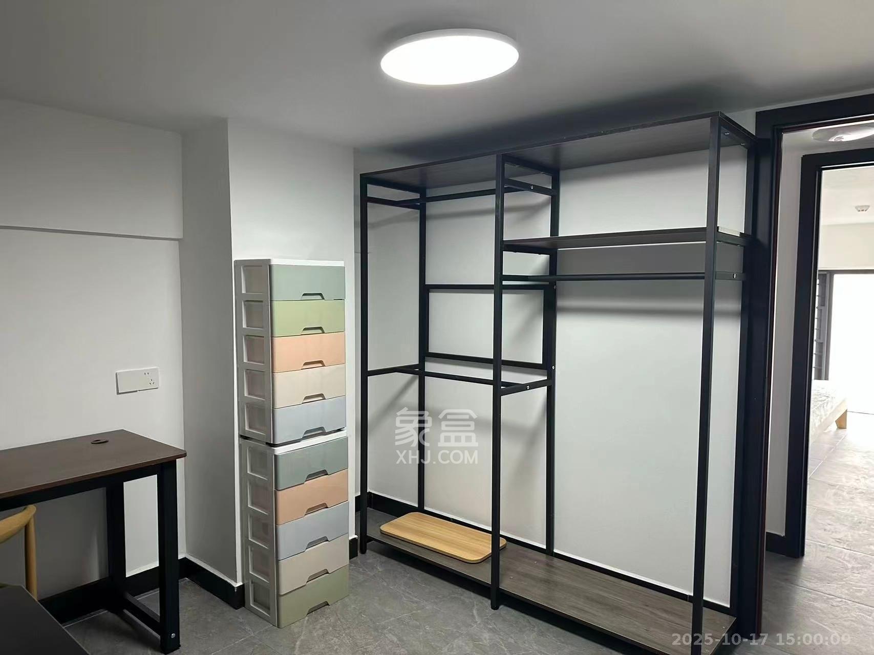 新城悦隽公园  1室1厅1卫    1500.0元/月室内图