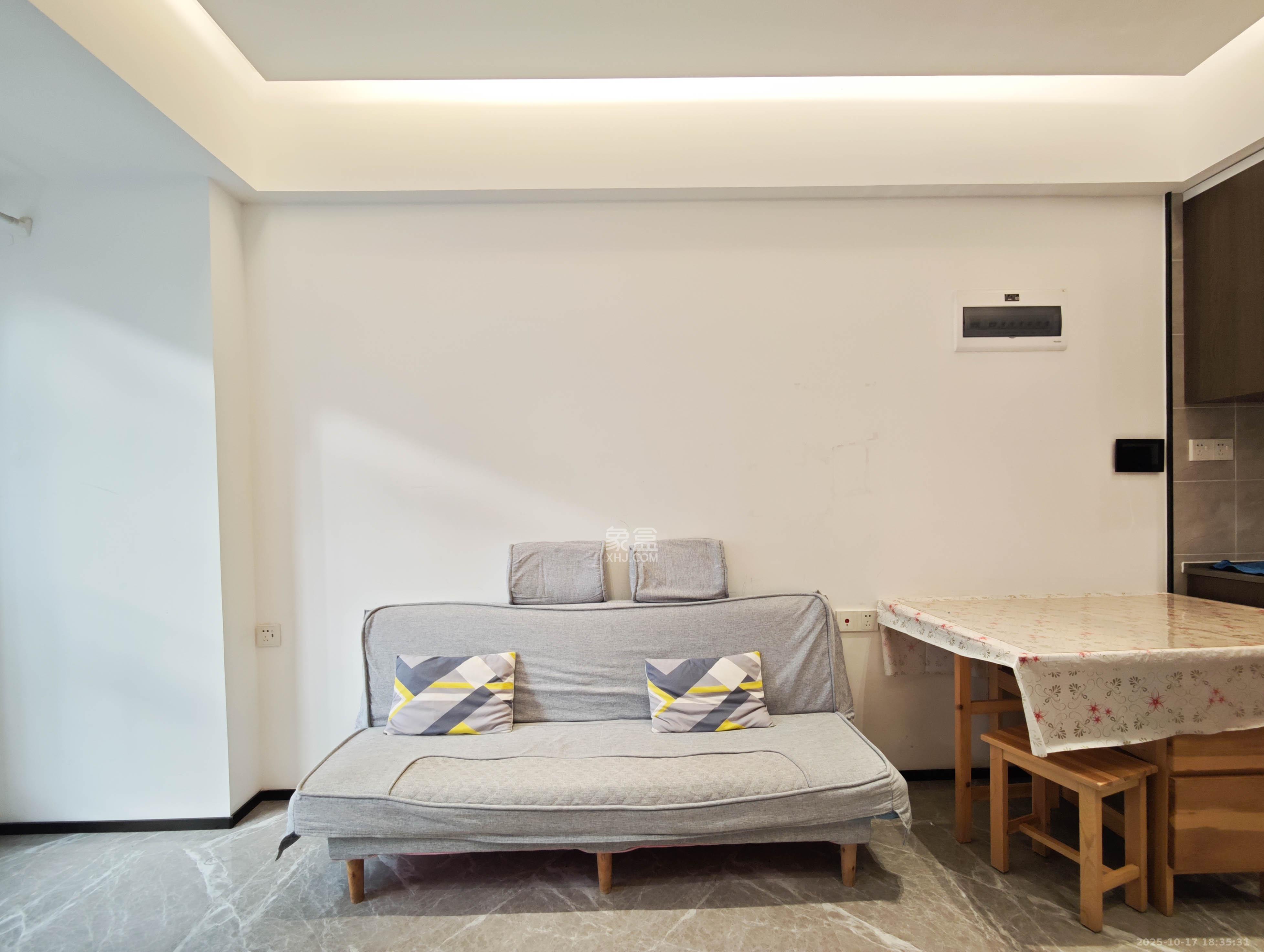 万科魅力之城  1室1厅1卫    43.8万 万科魅力之城  1室1厅1卫    43.8万