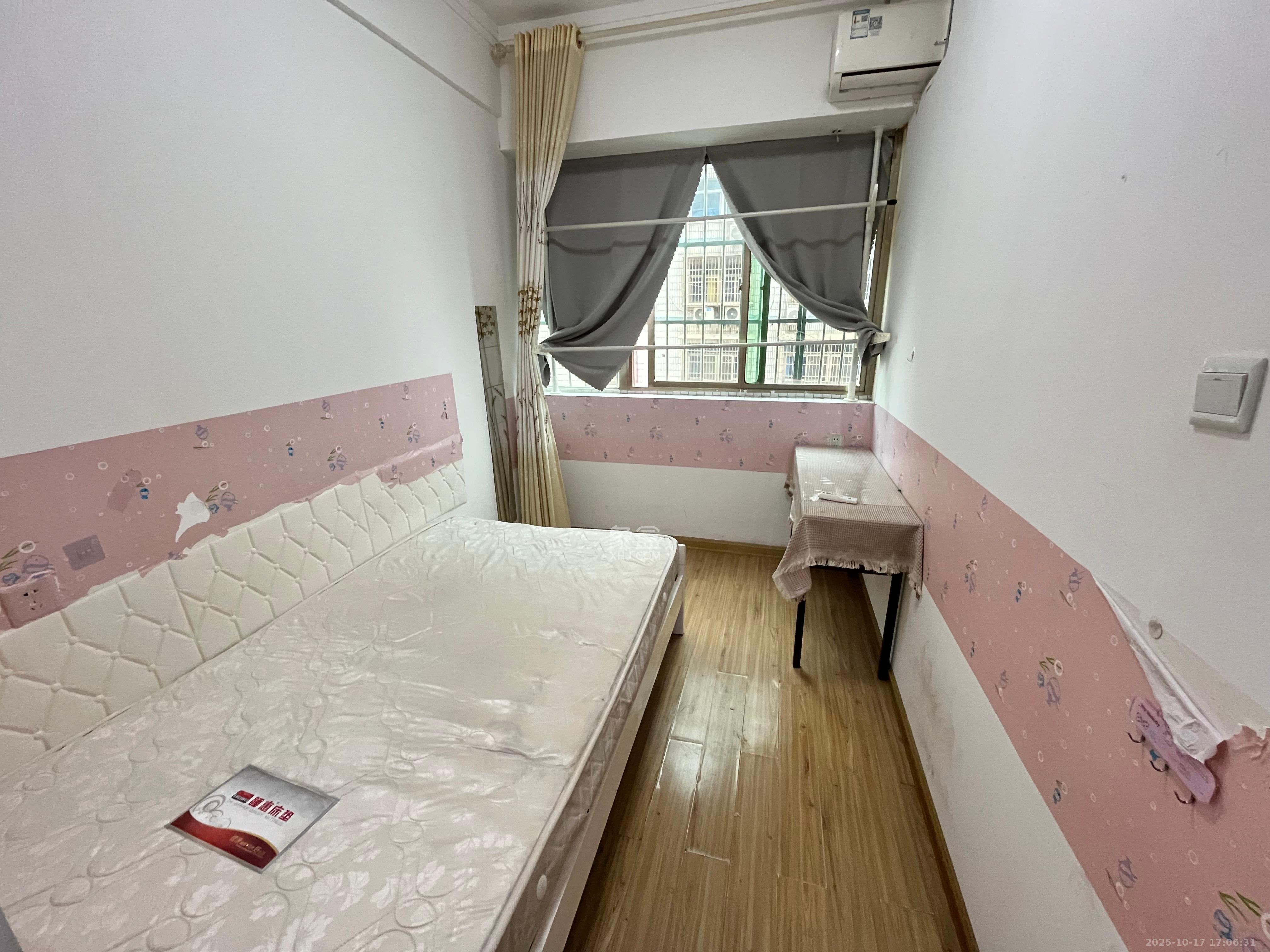 上城星座  2室1厅1卫    1500.0元/月 上城星座  2室1厅1卫    1500.0元/月室内图