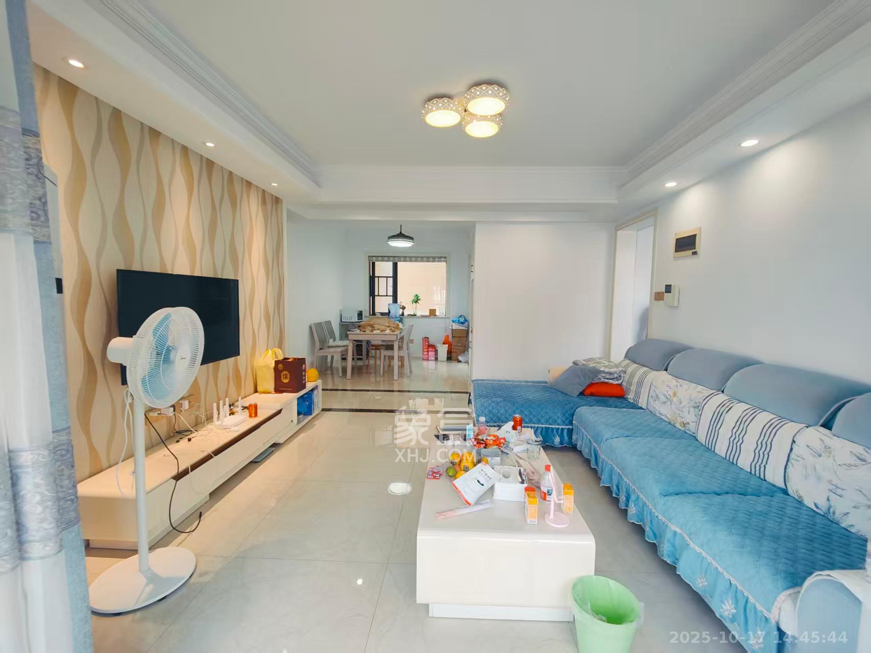 中建芙蓉嘉苑  3室2厅2卫    2800.0元/月 中建芙蓉嘉苑  3室2厅2卫    2800.0元/月室内图