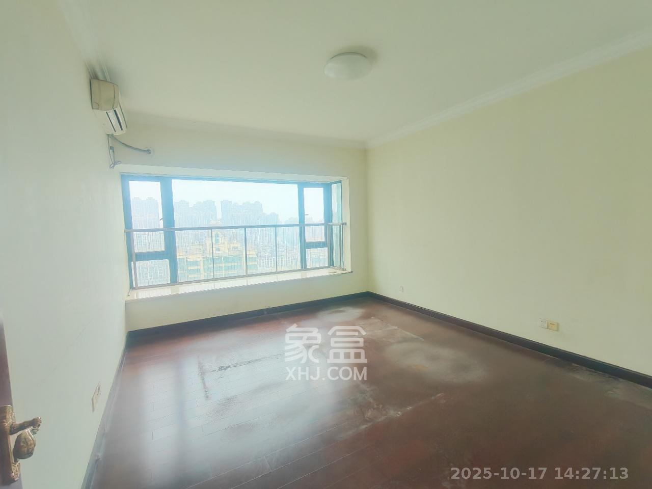 恒大绿洲  5室2厅3卫    6800.0元/月室内图